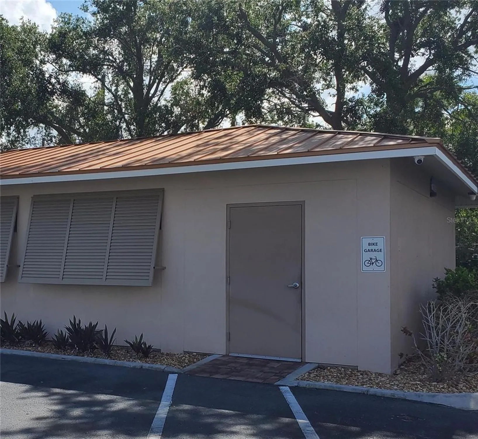 Property Slideshow image 21 of 24 | 632 edgewater dr 832, Dunedin, FL, 34698