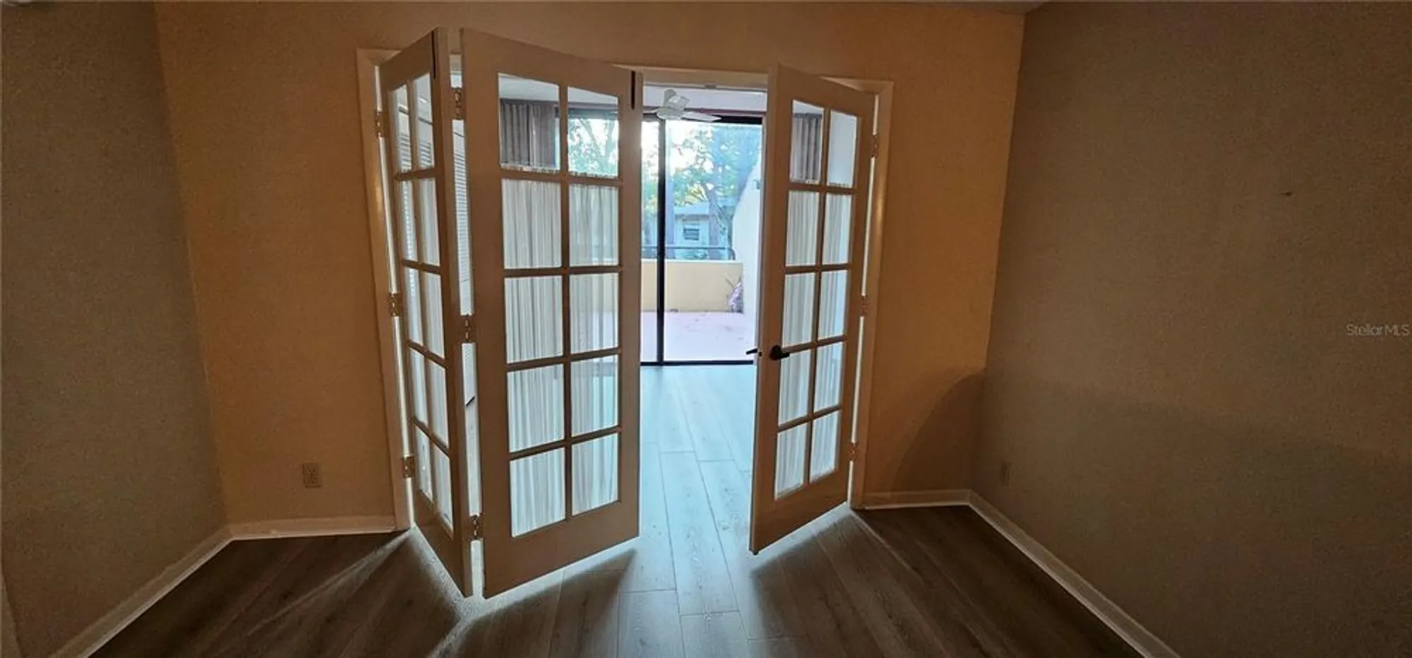 Property Slideshow image 20 of 57 | 3078 eastland blvd 107, Clearwater, FL, 33761