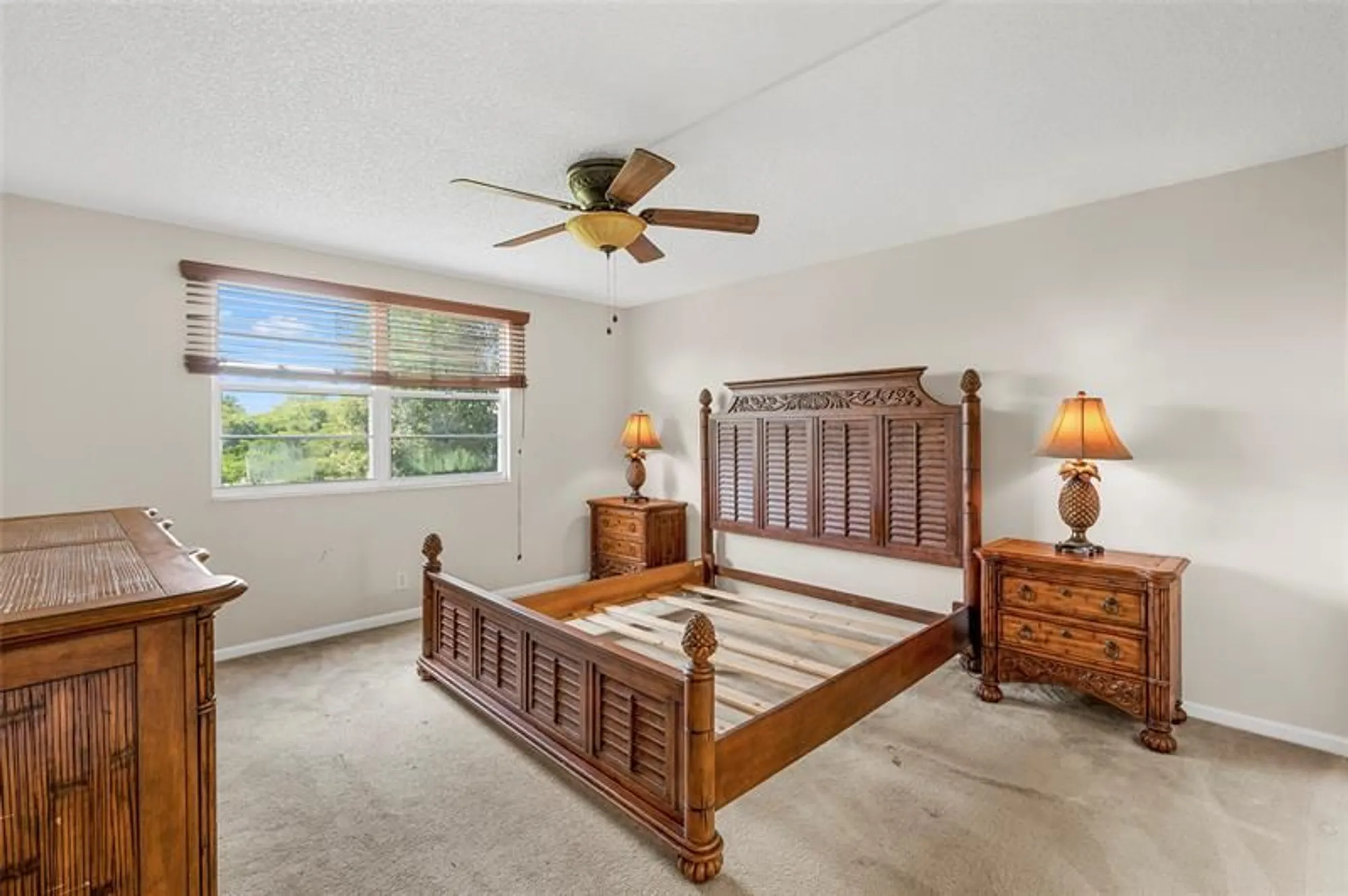 Property Slideshow image 16 of 37 | 1606 abaco dr h3, Coconut Creek, FL, 33066