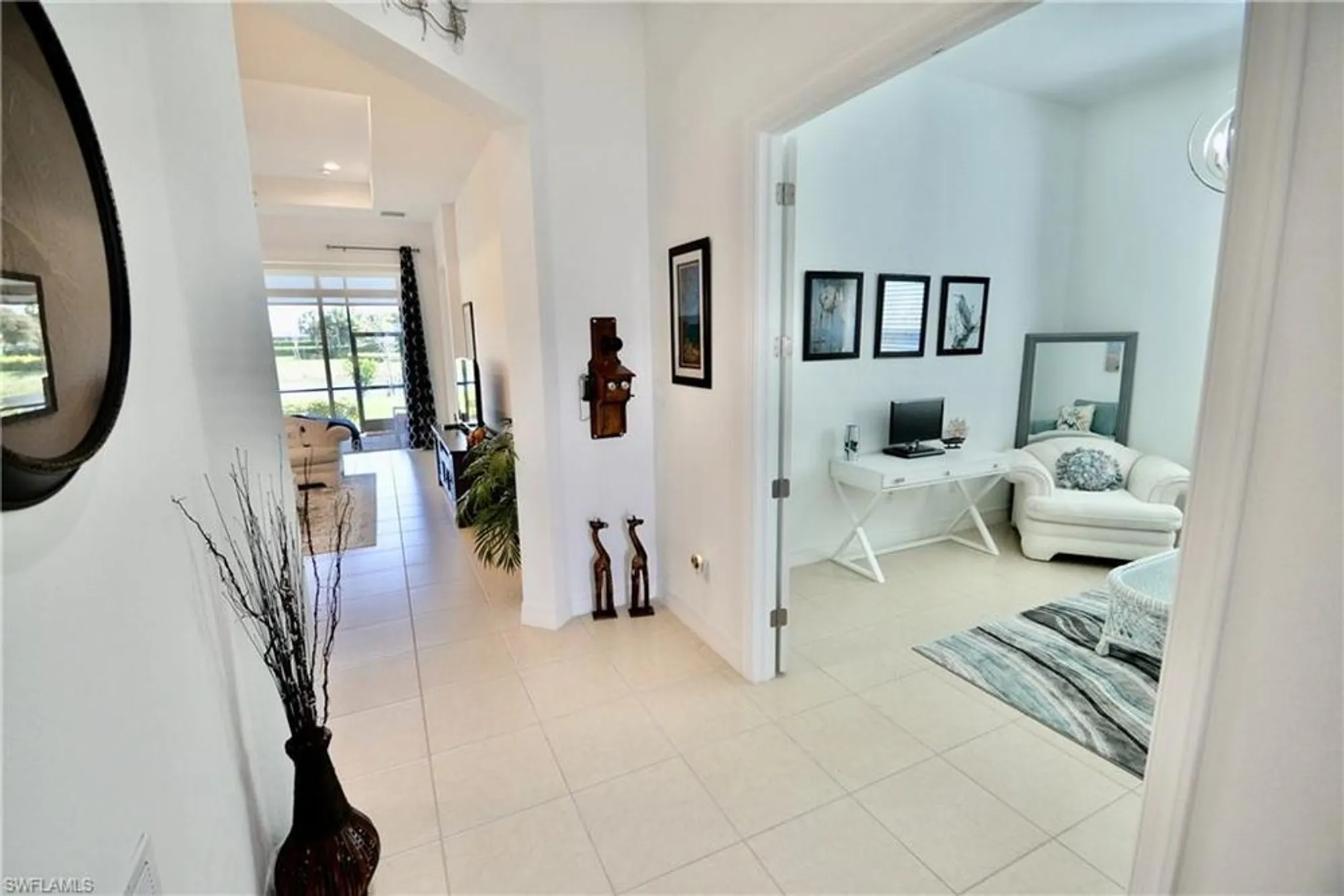 Property Slideshow image 11 of 24 | 2956 willow ridge ct, Fort Myers, FL, 33905
