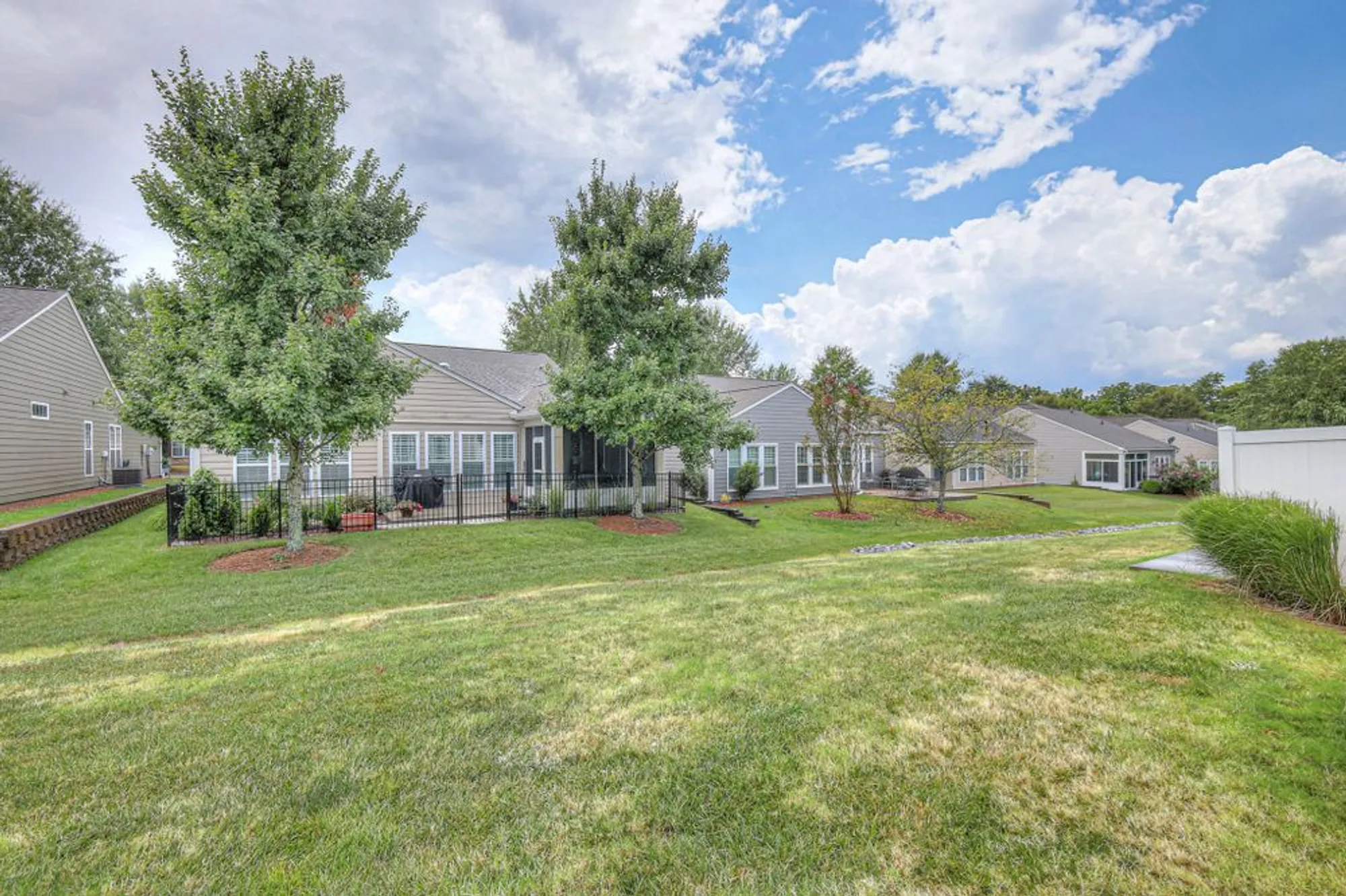 Property Slideshow image 30 of 43 | 107 old towne dr, Mount Juliet, TN, 37122