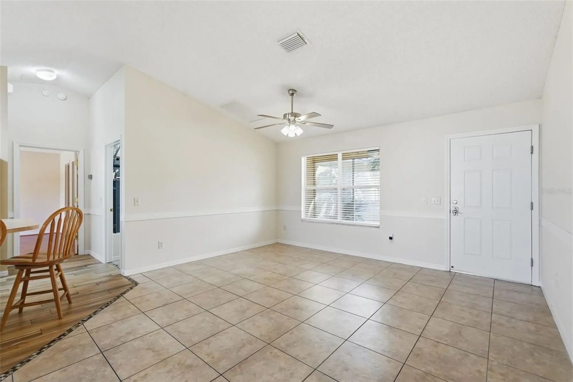 Property Slideshow image 12 of 69 | 17985 se 92nd amory ave, The Villages, FL, 32162
