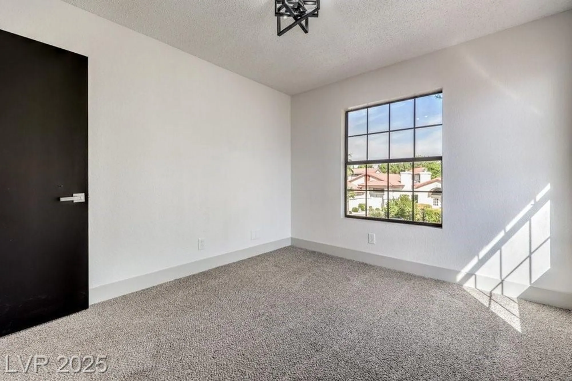 Property Slideshow image 32 of 37 | 5213 tamanar dr, Las Vegas, NV, 89130