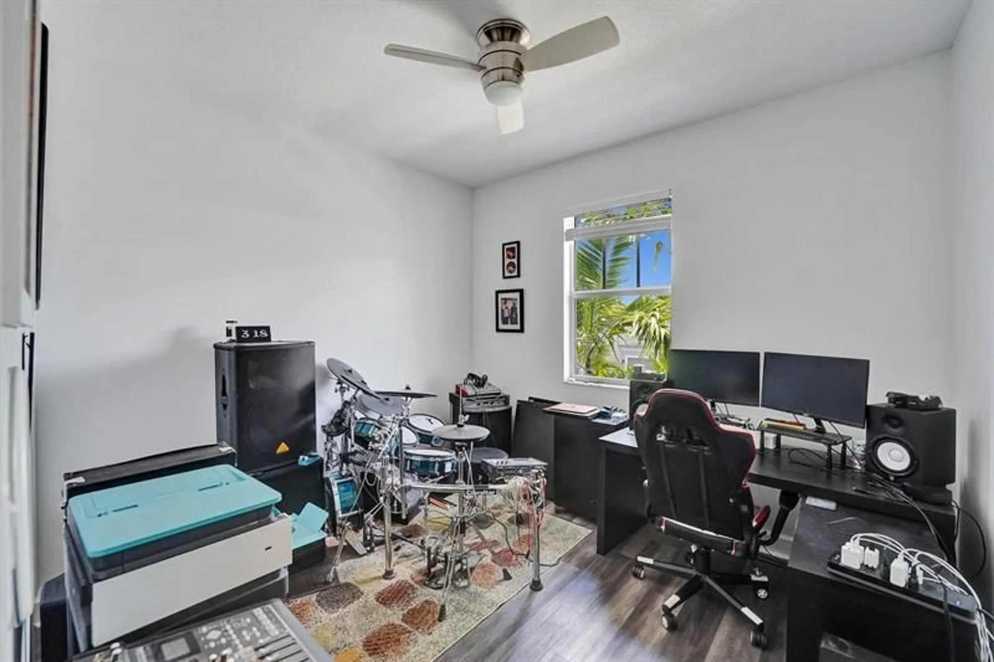 Property Slideshow image 36 of 47 | 4700 nw 48th ave, Tamarac, FL, 33319