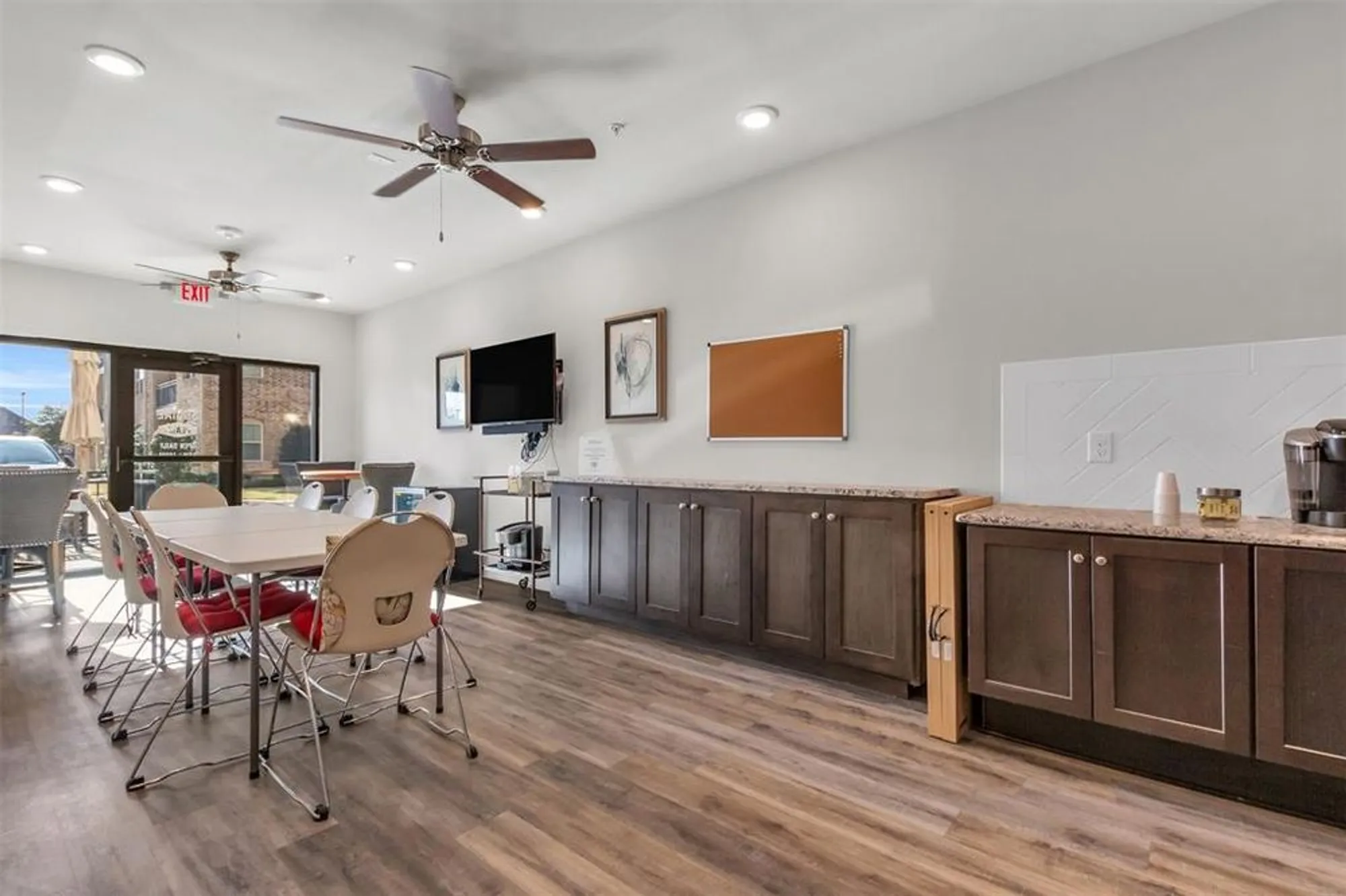 Property Slideshow image 33 of 34 | 1735 wittington pl apt 2302, Dallas, TX, 75234