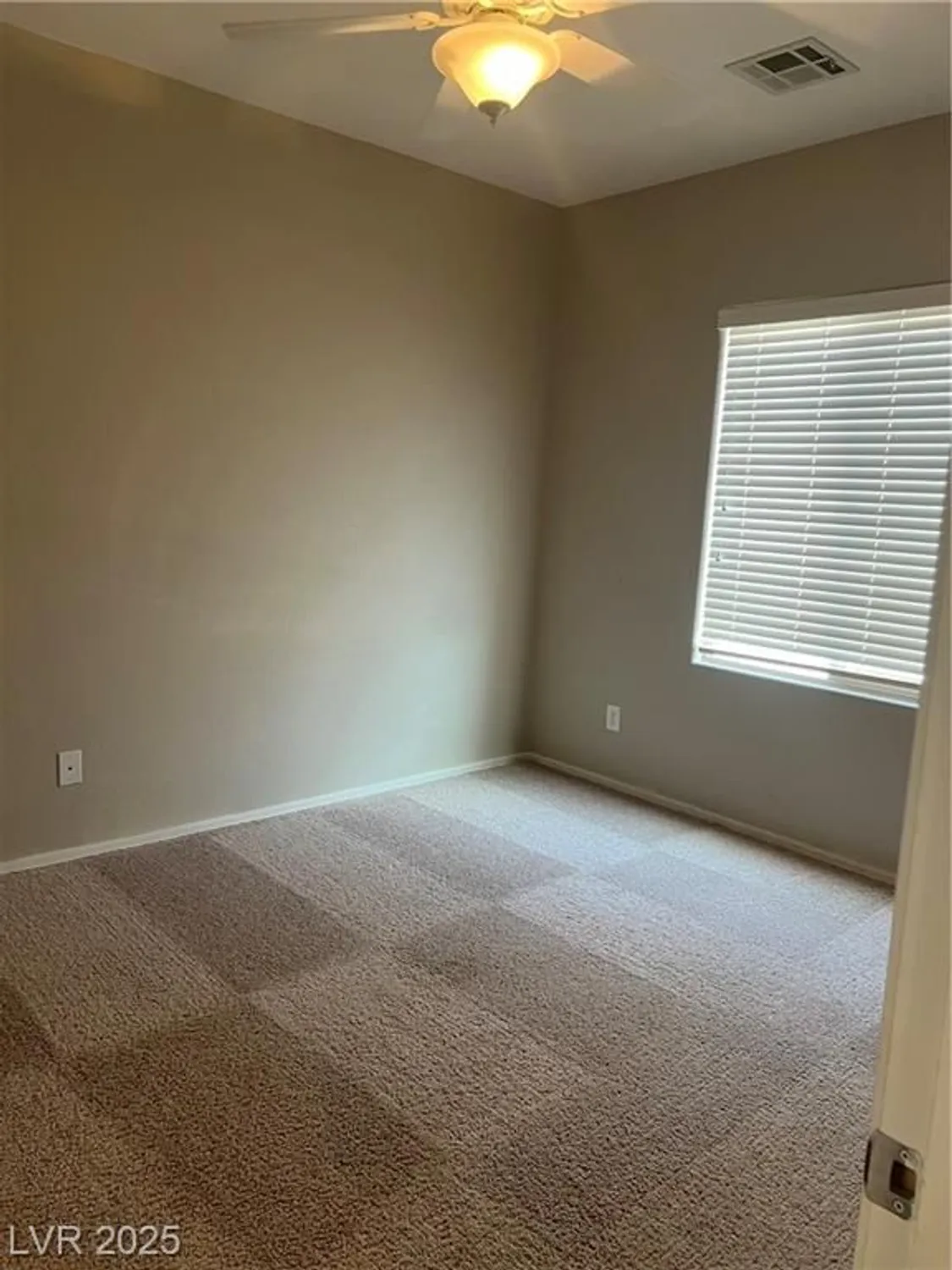 Property Slideshow image 10 of 14 | 6092 fox creek ave, Las Vegas, NV, 89122