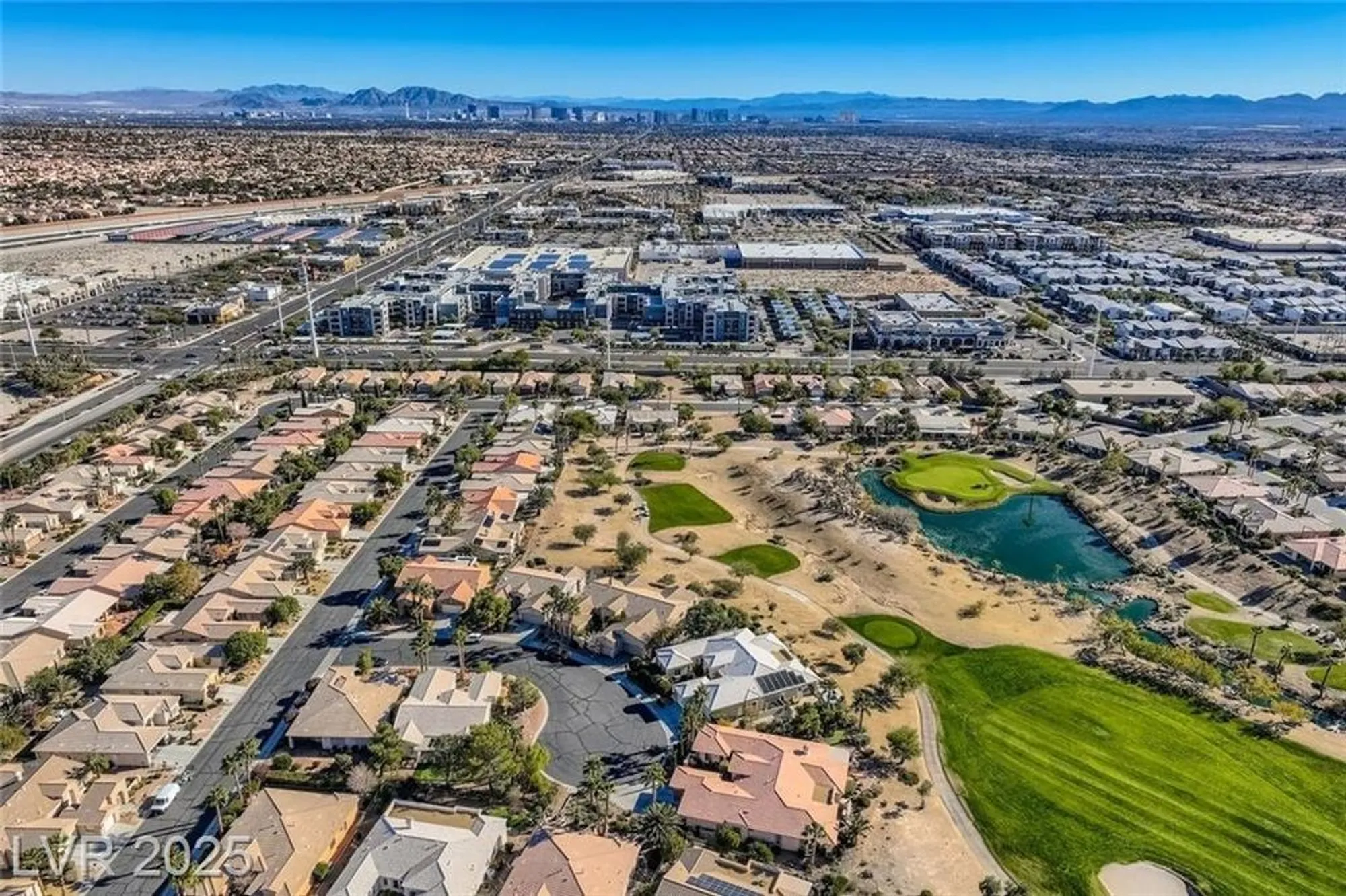 Property Slideshow image 16 of 35 | 4198 melodia songo ct, Las Vegas, NV, 89135