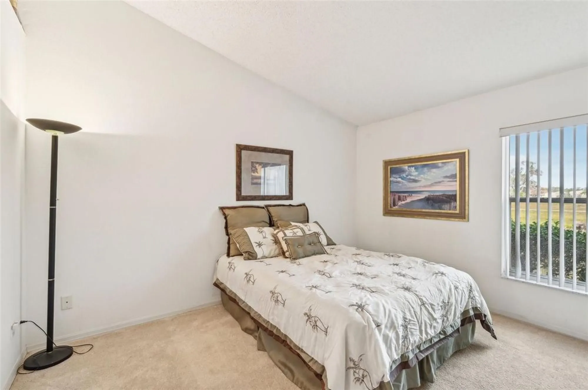 Property Slideshow image 15 of 57 | 2315 new orchard ct 40, Sun City Center, FL, 33573