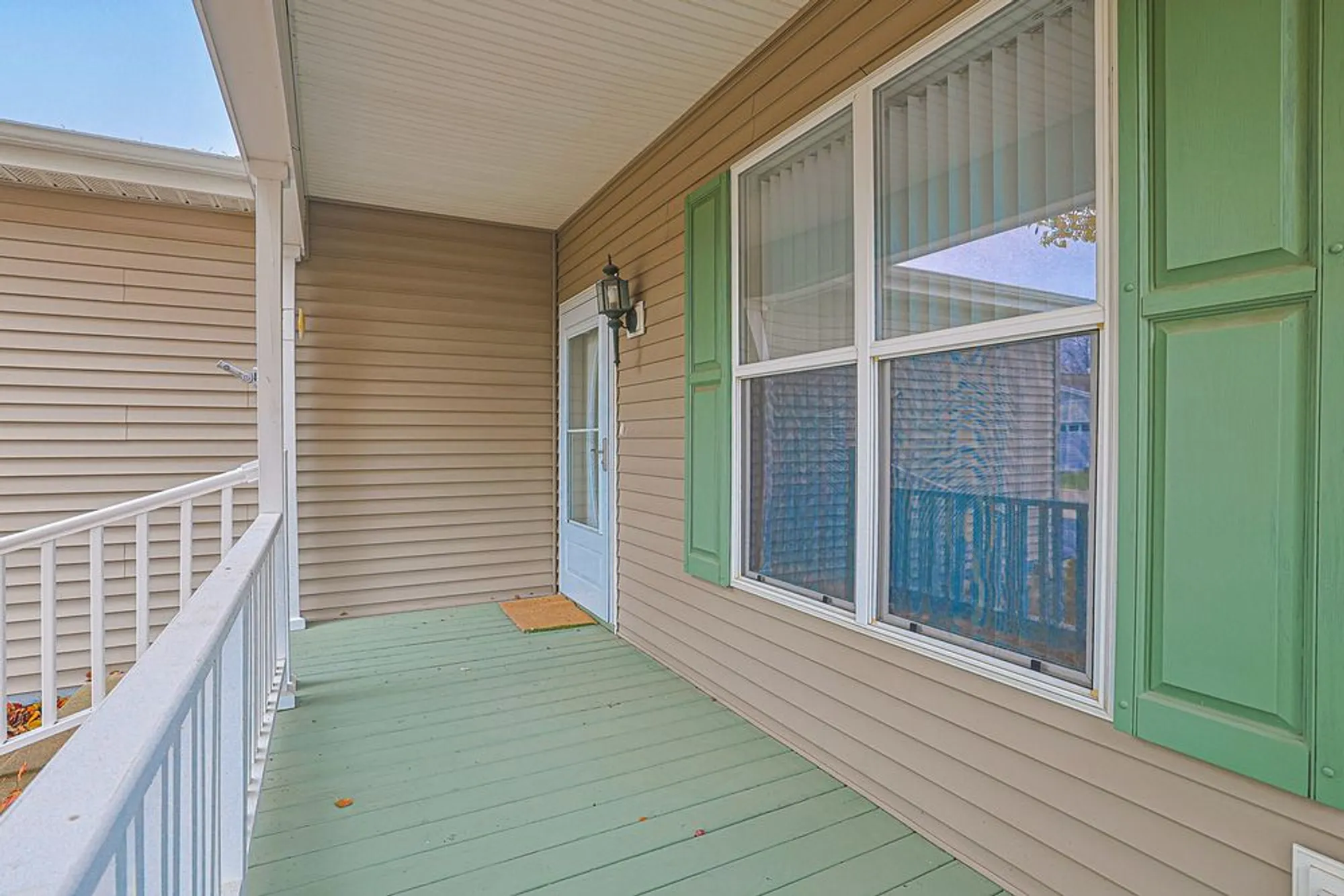 Property Slideshow image 2 of 32 | 3455 steeplechase way, Grayslake, IL, 60030