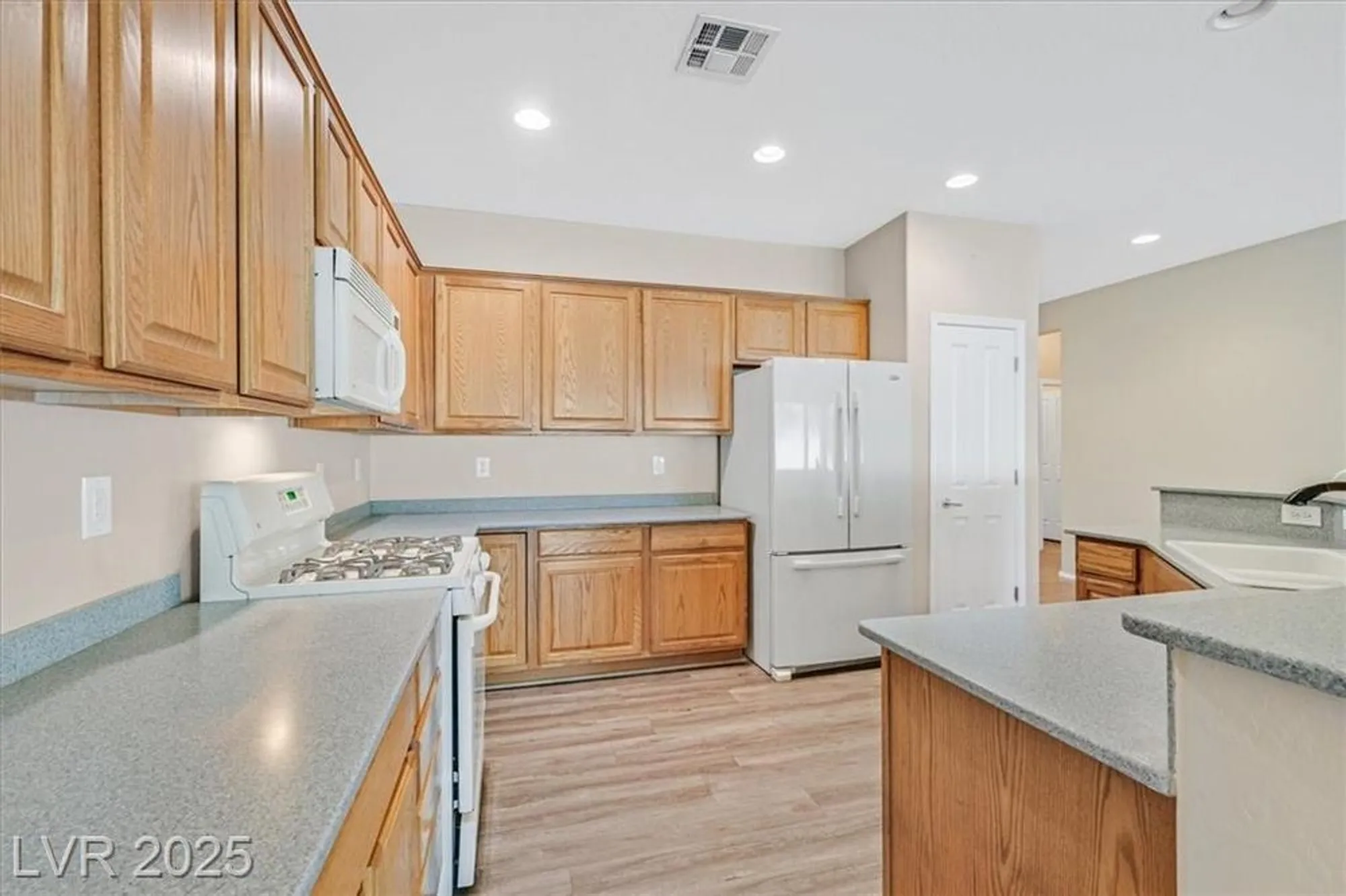 Property Slideshow image 4 of 32 | 2251 bildad dr, Henderson, NV, 89044