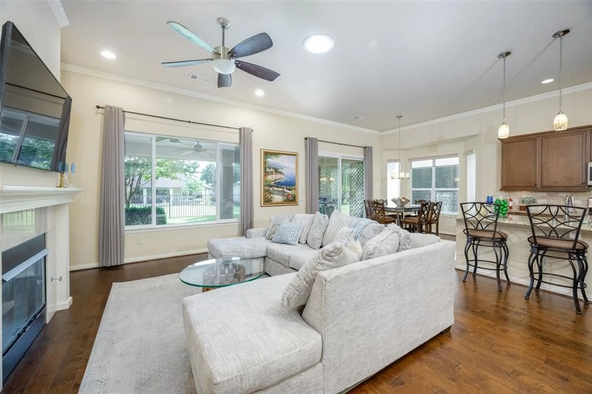 Property Slideshow image 7 of 39 | 11800 southerland dr, Denton, TX, 76207