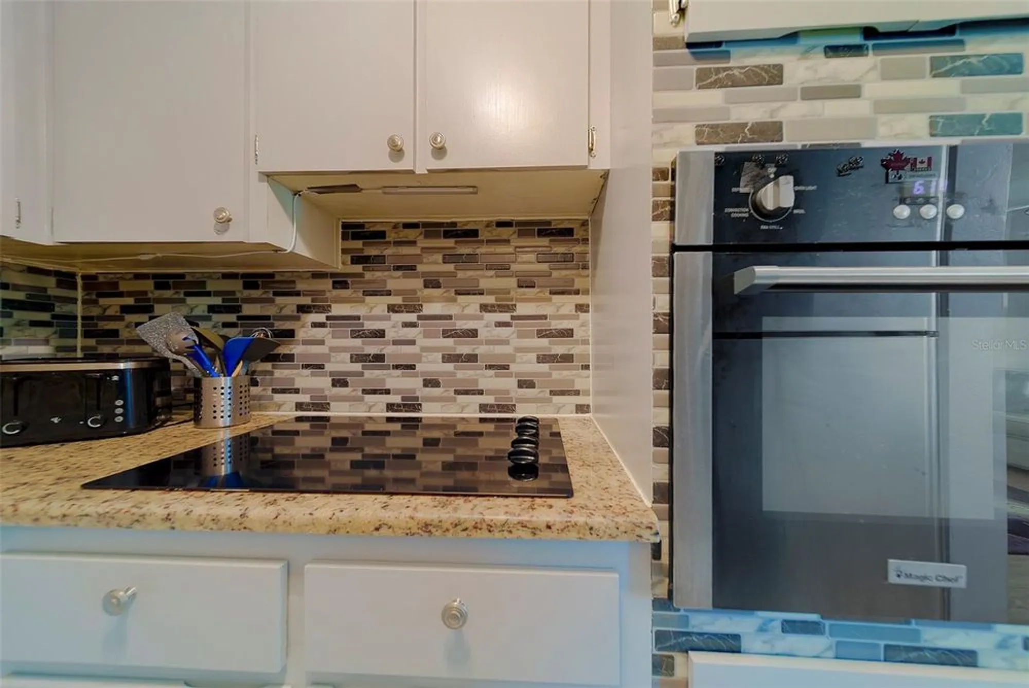 Property Slideshow image 19 of 55 | 2433 brazilia dr apt 5, Clearwater, FL, 33763