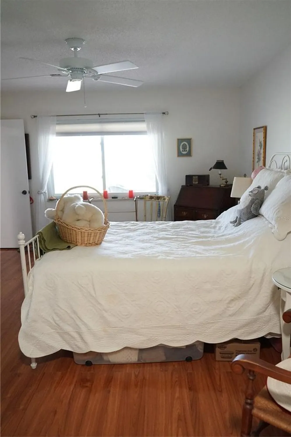 Property Slideshow image 23 of 61 | 2127 hailstone cir, Sun City Center, FL, 33573