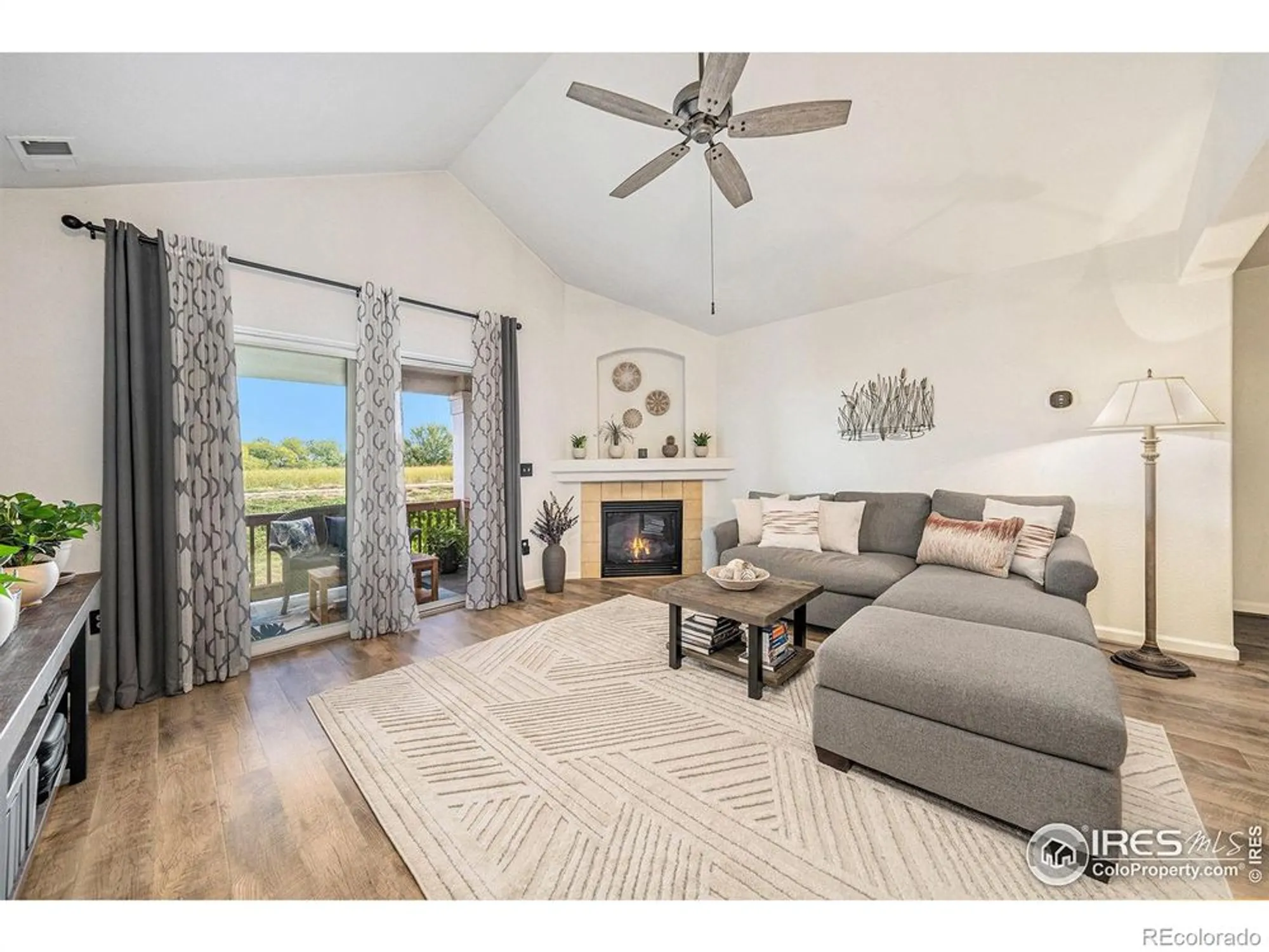 Property Slideshow image 3 of 17 | 4705 hahns peak dr unit 202, Loveland, CO, 80538