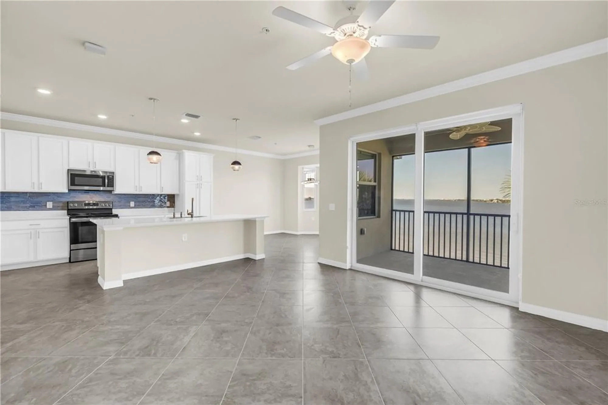 Property Slideshow image 43 of 67 | 1030 tidewater shores loop 405, Bradenton, FL, 34208