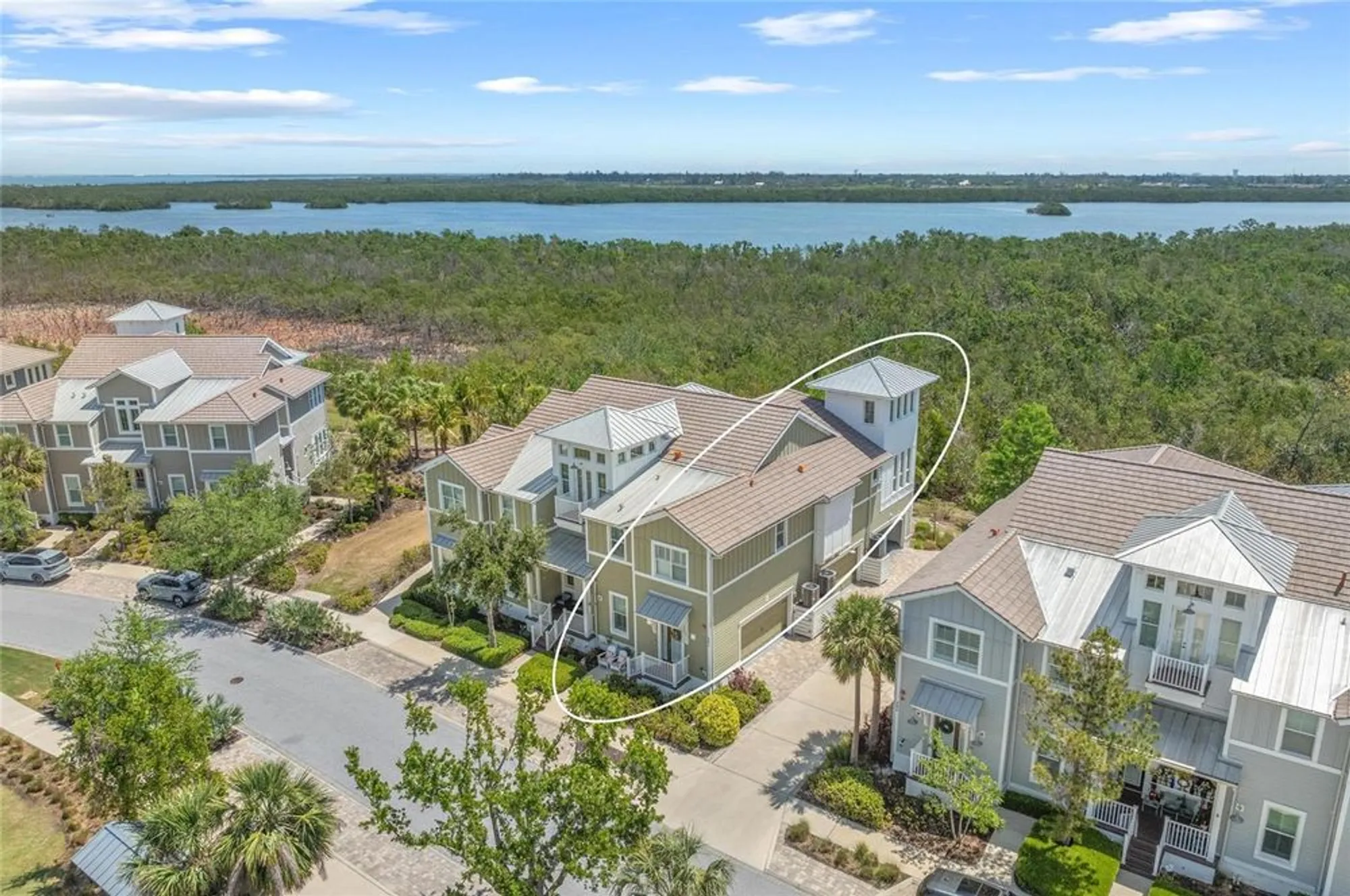 Property Slideshow image 4 of 99 | 241 sapphire lake dr 201, Bradenton, FL, 34209