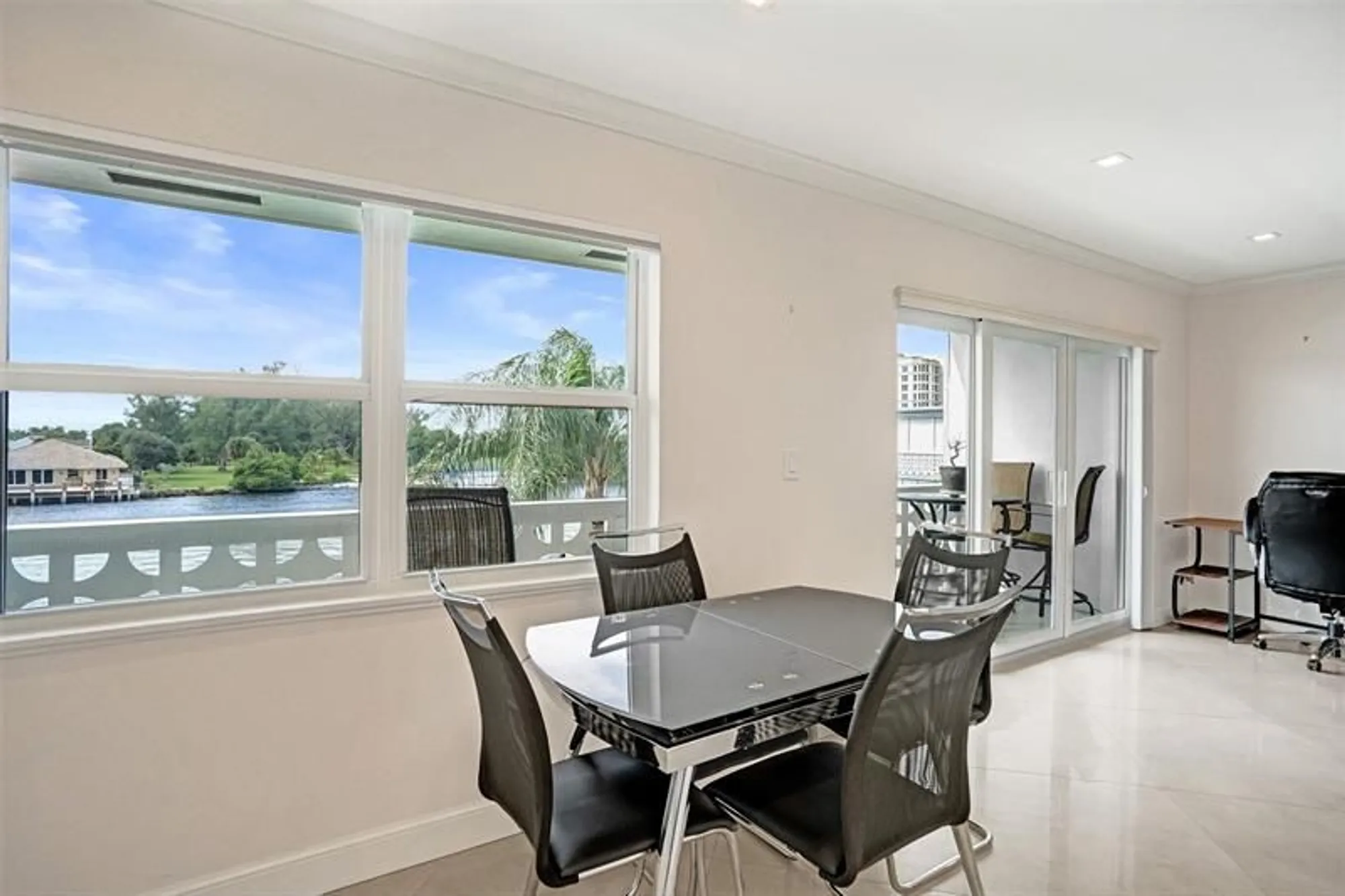 Property Slideshow image 25 of 49 | 1001 n riverside dr 304, Pompano Beach, FL, 33062