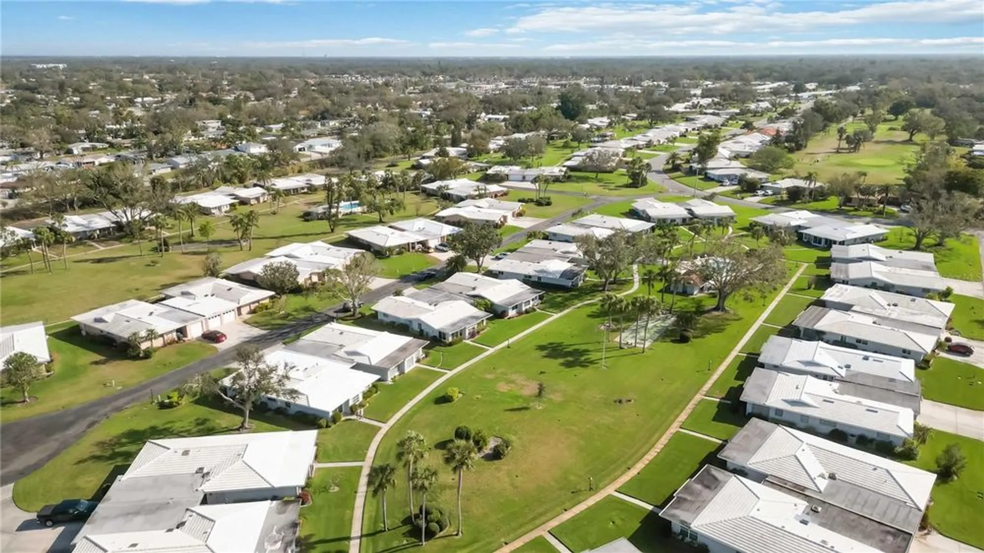 Property Slideshow image 3 of 66 | 3220 southfield ln 810, Sarasota, FL, 34239