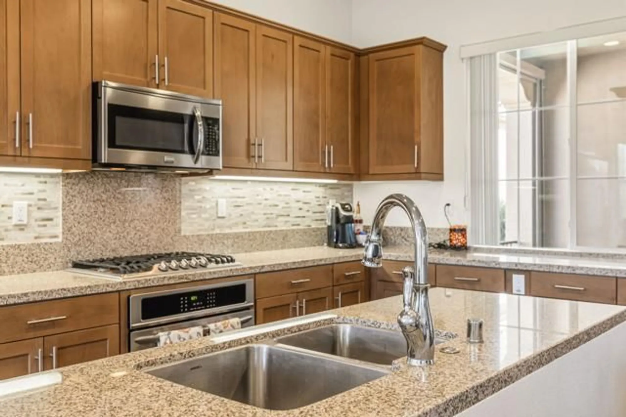 Property Slideshow image 7 of 55 | 3923 via amalfi, Palm Desert, CA, 92260