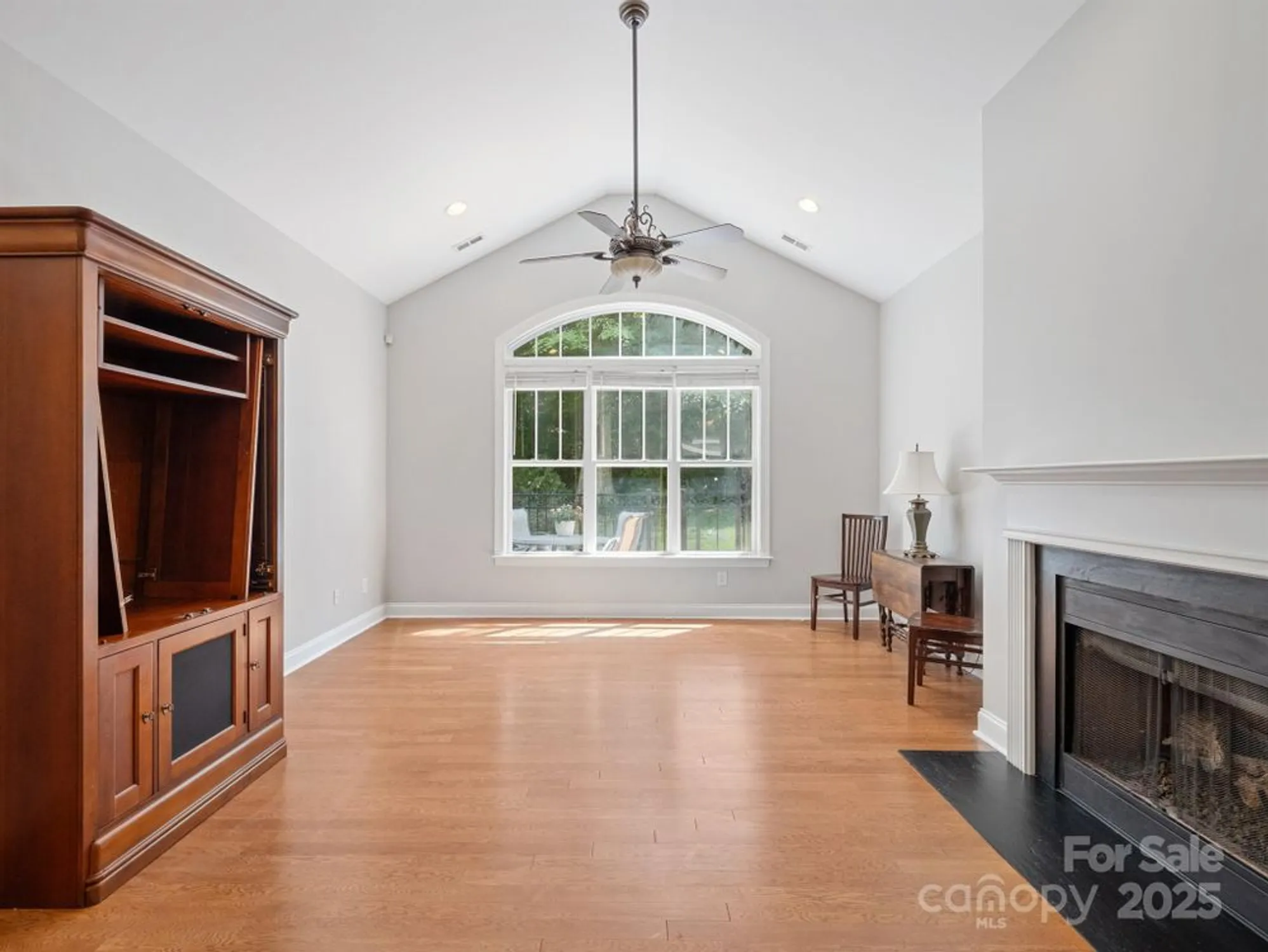 Property Slideshow image 8 of 37 | 10875 casetta dr, Matthews, NC, 28105