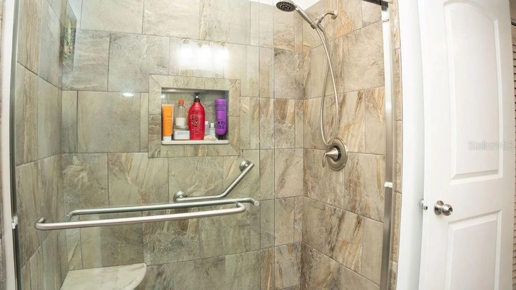 Property Slideshow image 13 of 19 | 304 46th avenue ter 216, Bradenton, FL, 34207