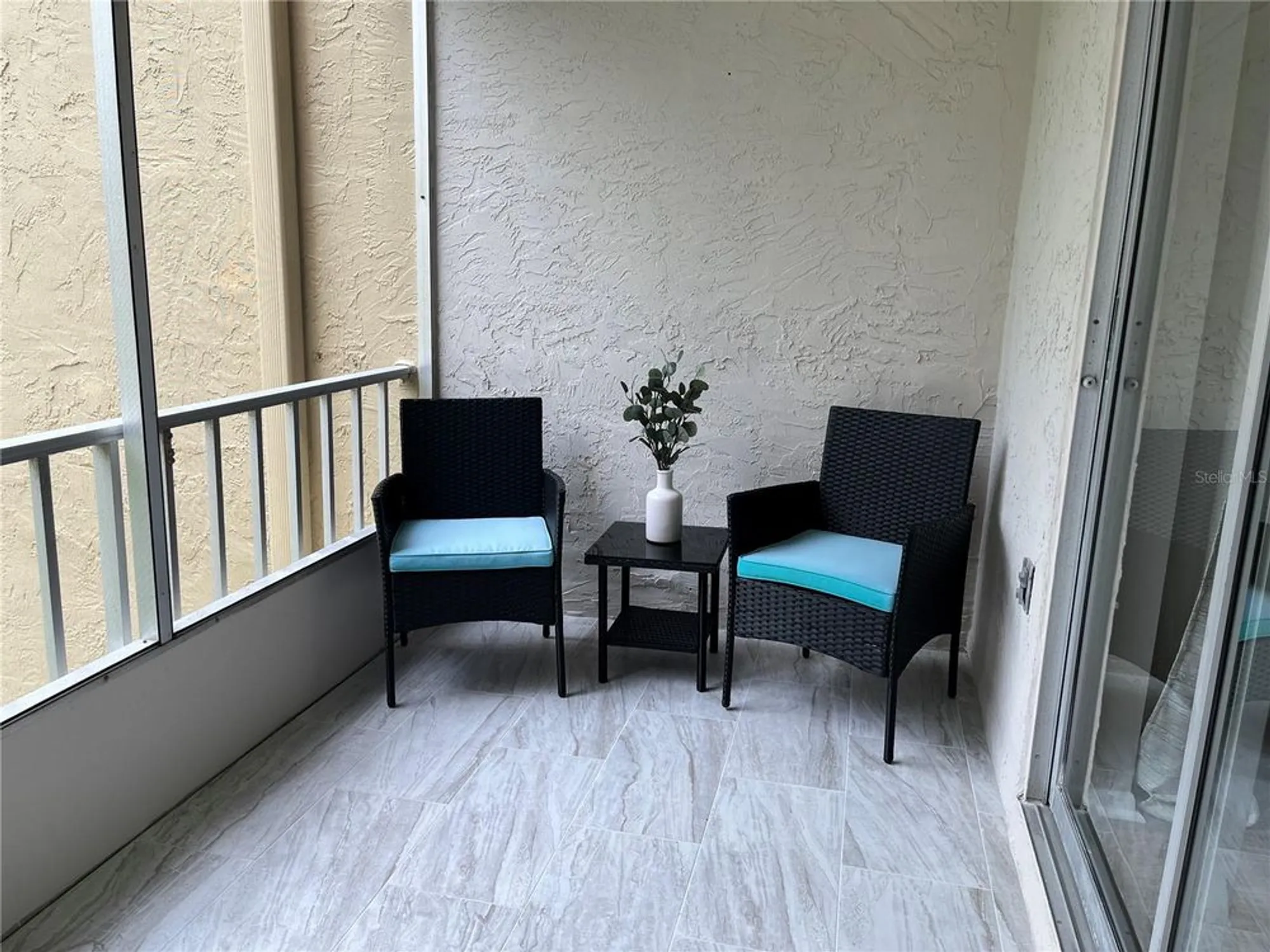 Property Slideshow image 12 of 13 | 3600 lake bayshore dr unit 221, Bradenton, FL, 34205