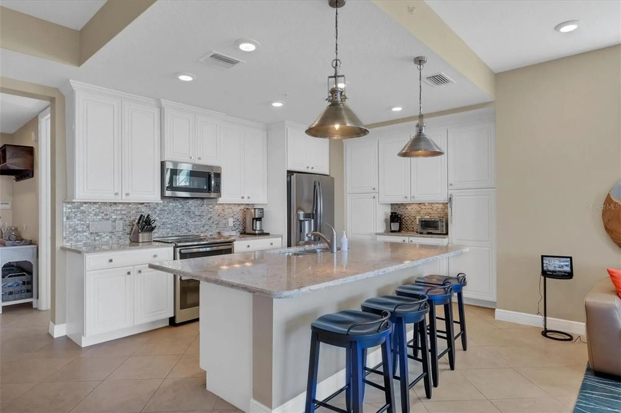 Property Slideshow image 5 of 61 | 396 aruba cir unit 302, Bradenton, FL, 34209