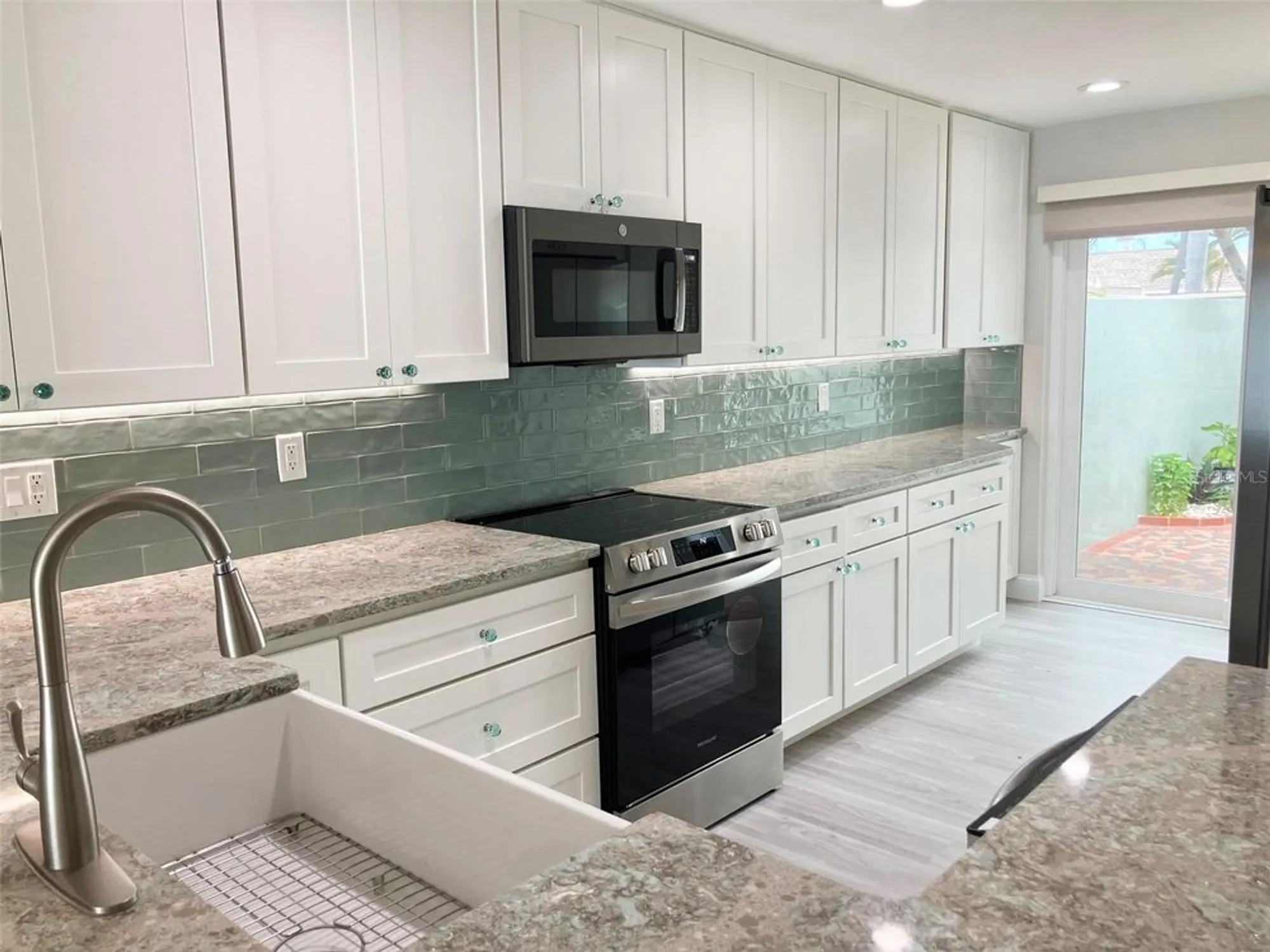 Property Slideshow image 4 of 17 | 628 boca ciega point blvd s, Saint Petersburg, FL, 33708