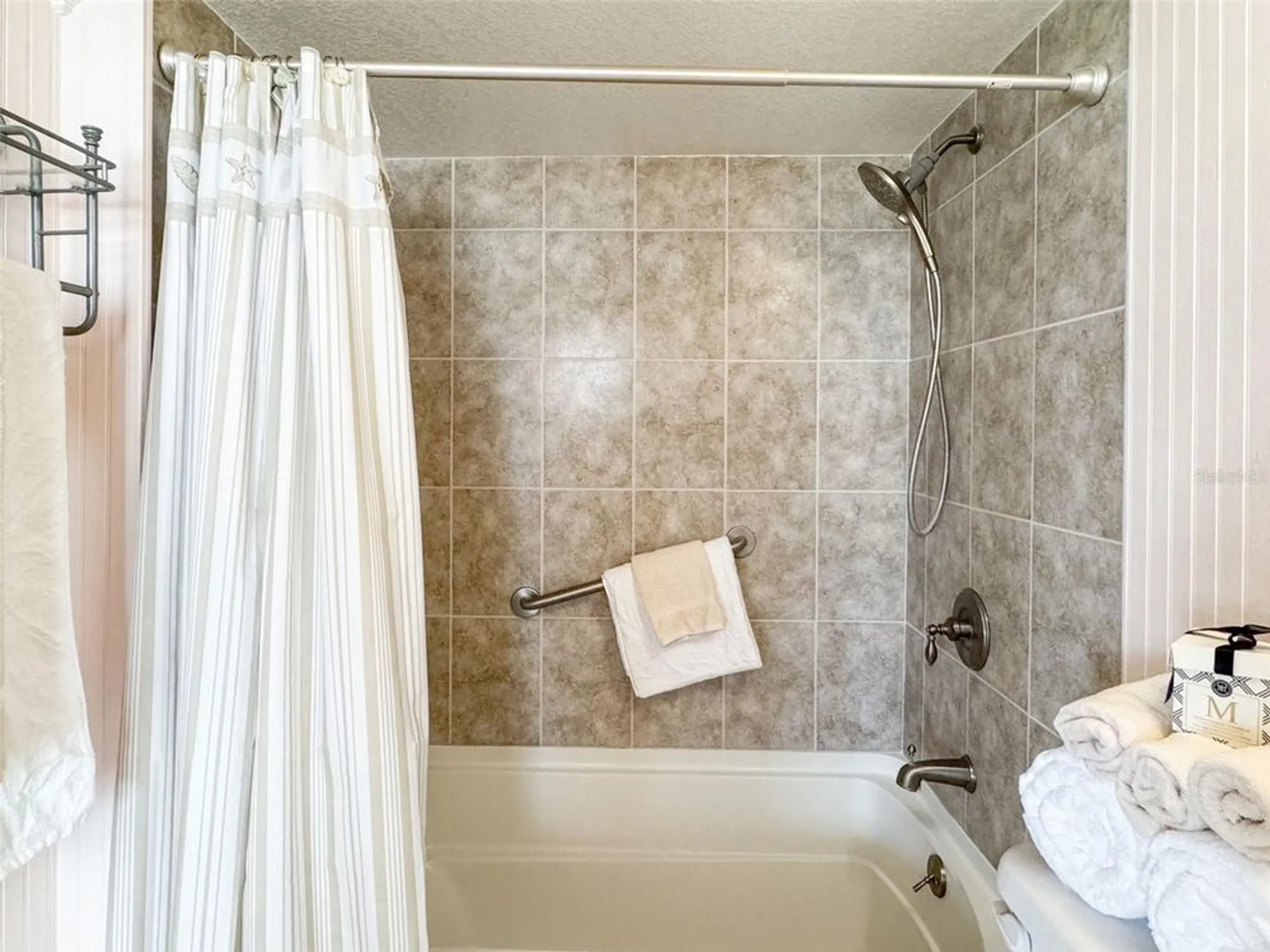 Property Slideshow image 24 of 58 | 18304 gulf blvd 217, Redington Shores, FL, 33708