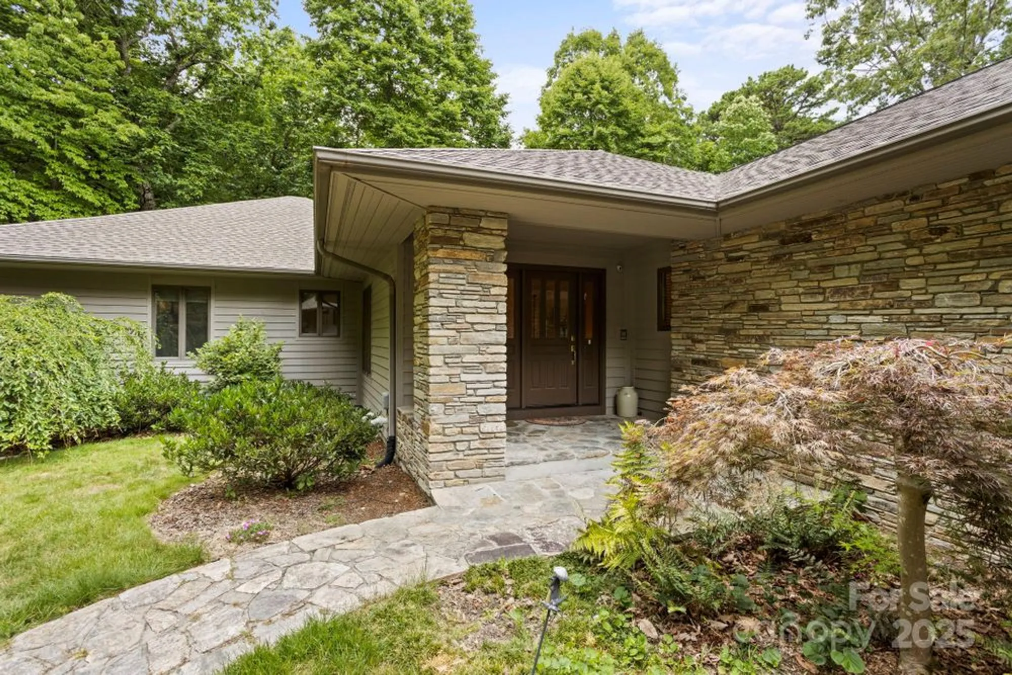 Property Slideshow image 3 of 48 | 100 elmridge dr, Flat Rock, NC, 28731