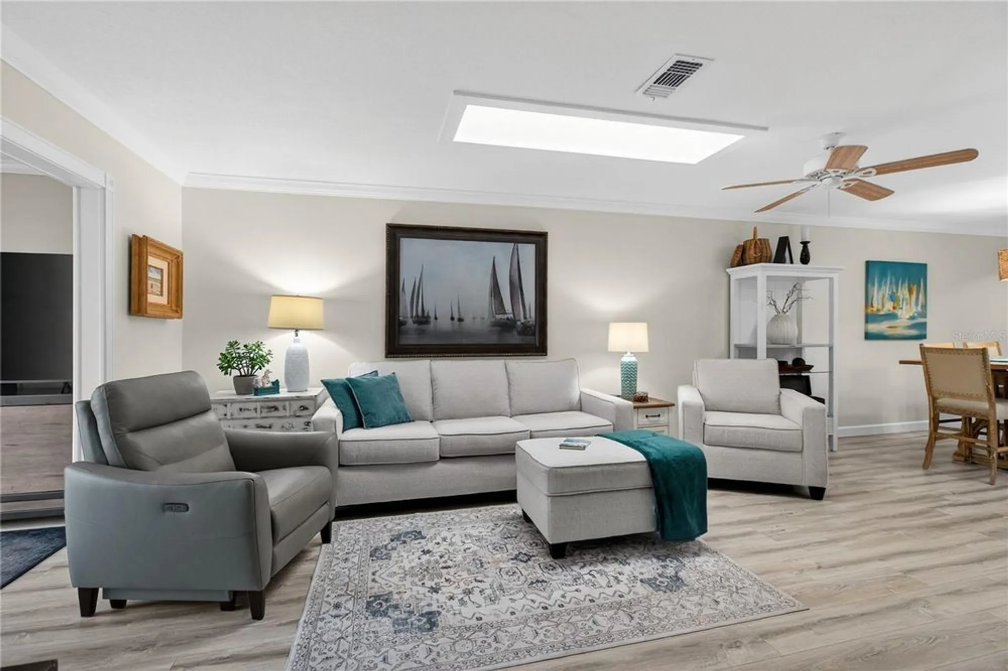 Property Slideshow image 14 of 35 | 839 glen more ct c, Palm Harbor, FL, 34684