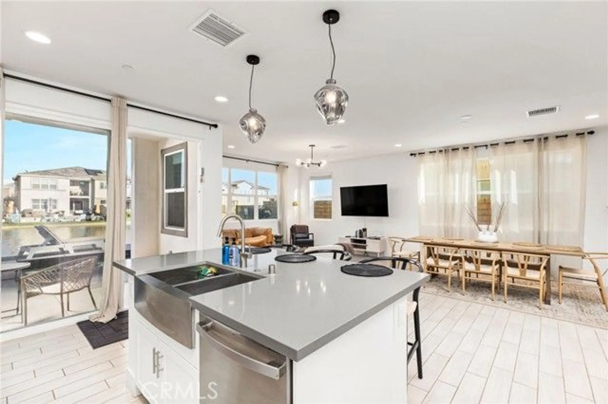 Property Slideshow image 10 of 30 | 43092 armonia ct, Indio, CA, 92203