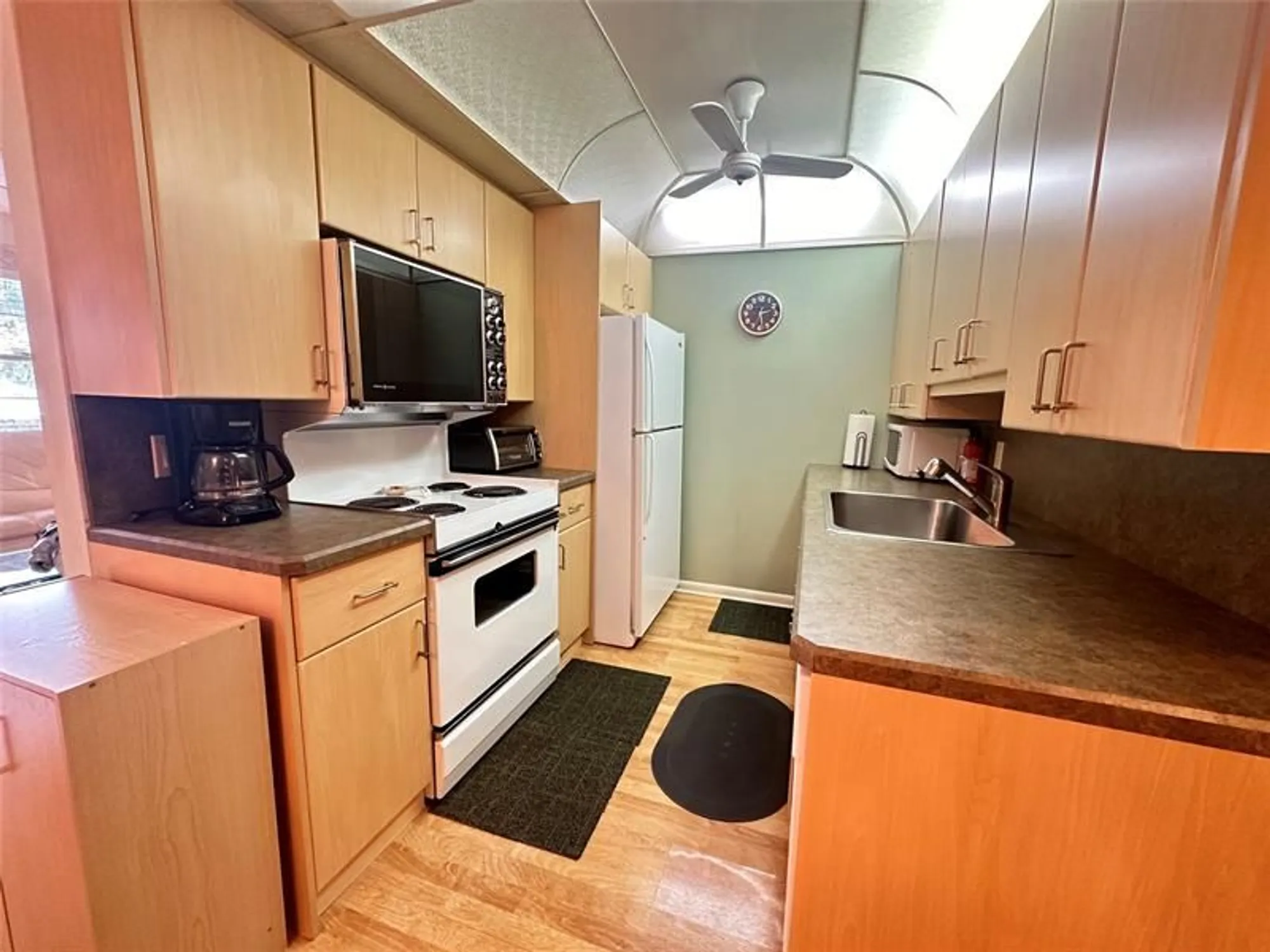 Property Slideshow image 10 of 89 | 126 grantham b # 126, Deerfield Beach, FL, 33442