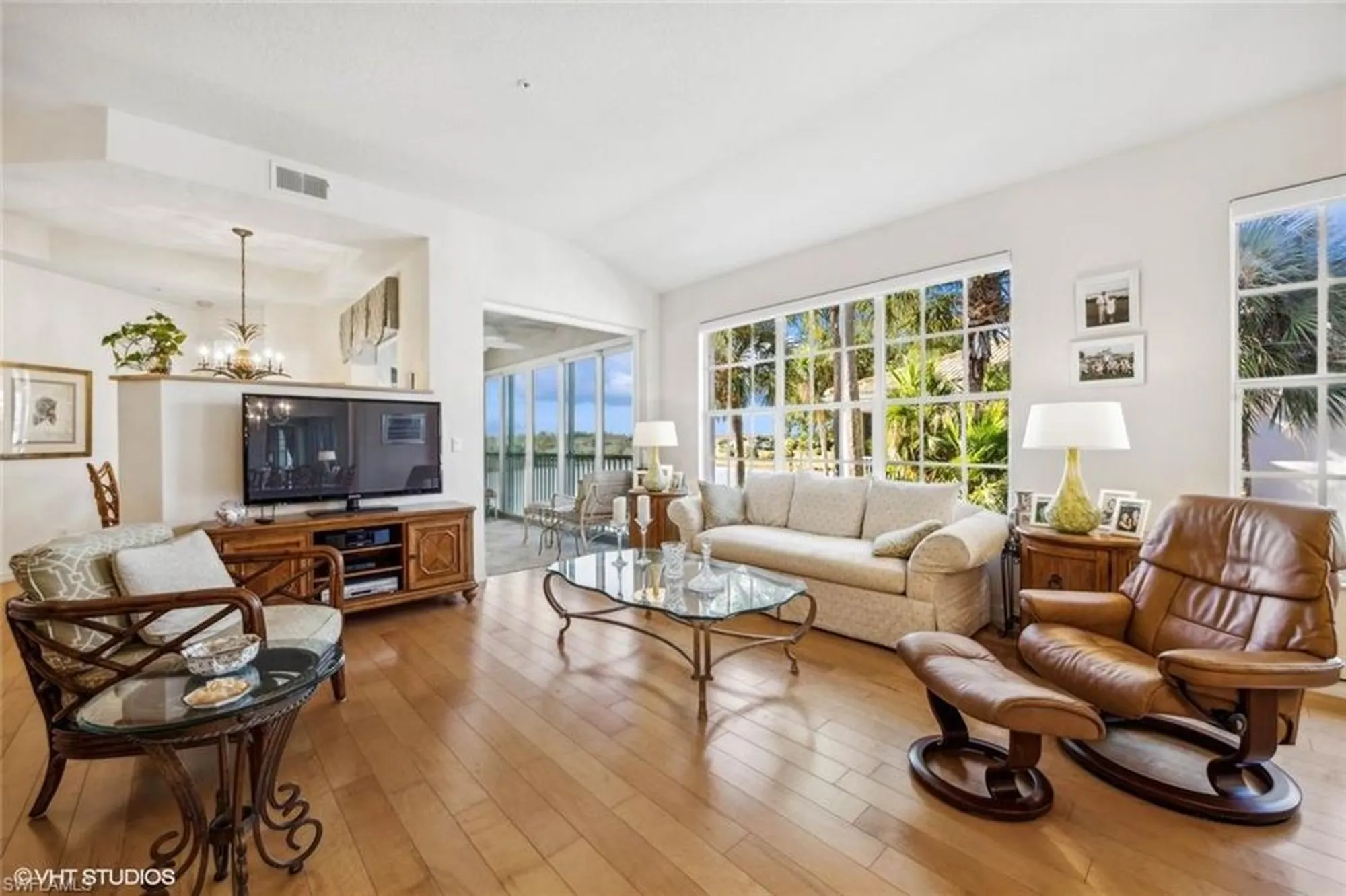 Property Slideshow image 10 of 38 | 24360 sandpiper isle way 205, Bonita Springs, FL, 34134