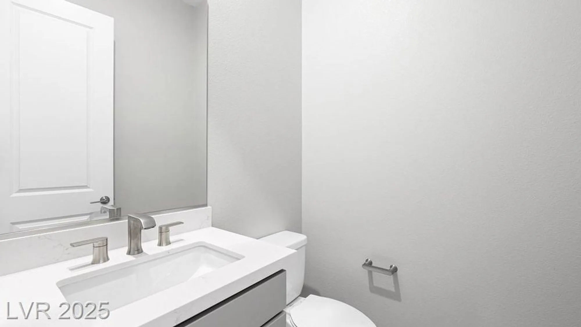 Property Slideshow image 14 of 48 | 241 paraggi bay dr, Henderson, NV, 89011