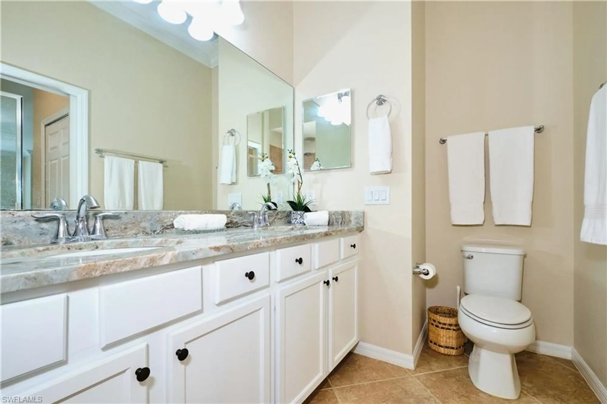Property Slideshow image 26 of 50 | 28051 bridgetown ct unit 5725, Bonita Springs, FL, 34135