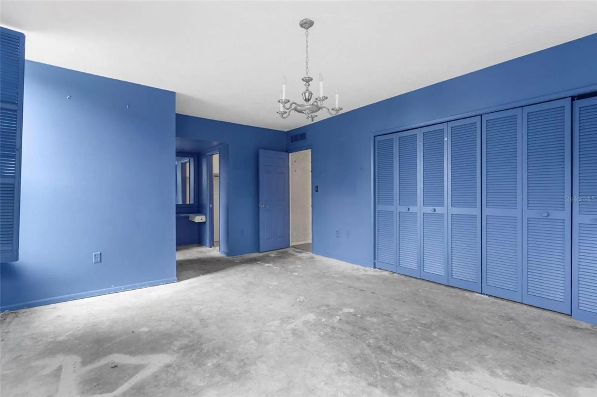 Property Slideshow image 20 of 23 | 7461 w country club dr 310, Sarasota, FL, 34243