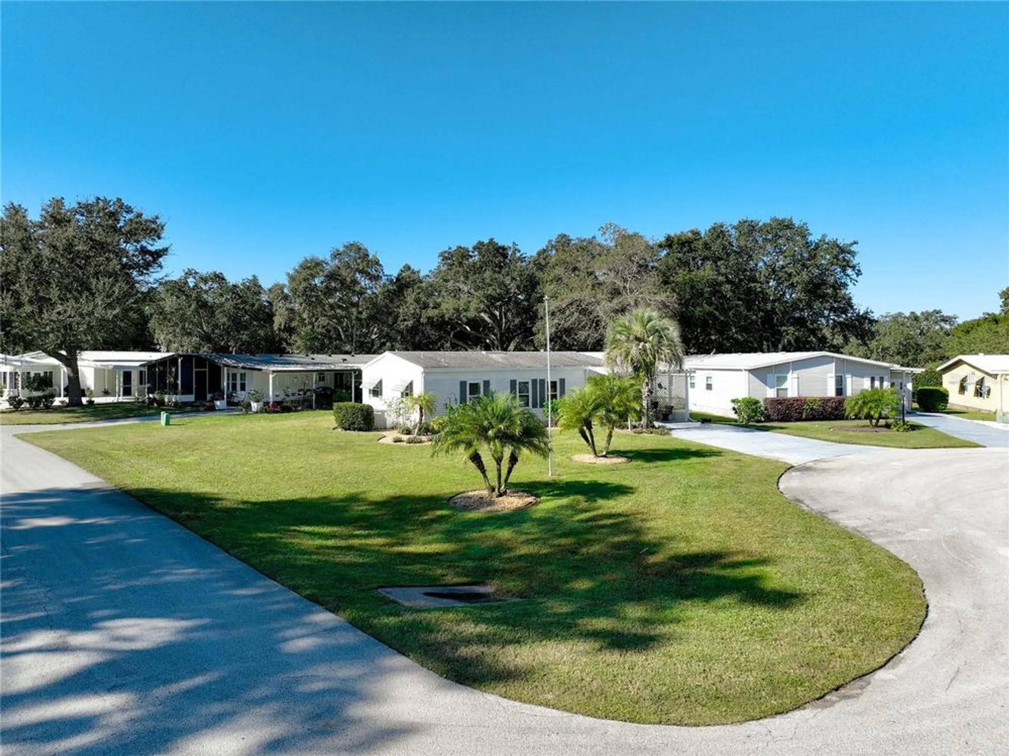 Property Slideshow image 5 of 45 | 25125 bellevue, Leesburg, FL, 34748