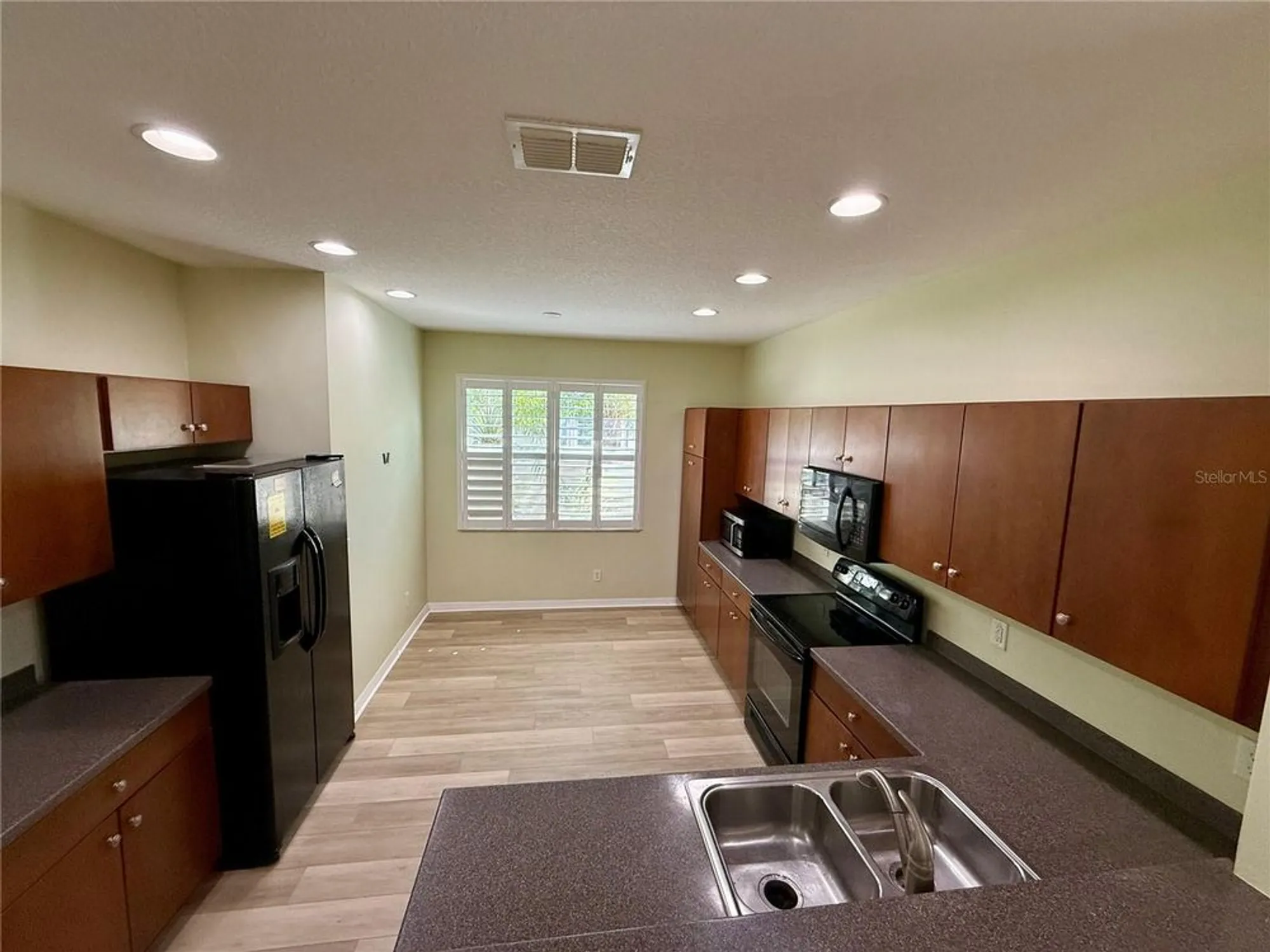 Property Slideshow image 4 of 18 | 15858 aurora lake cir, Wimauma, FL, 33598