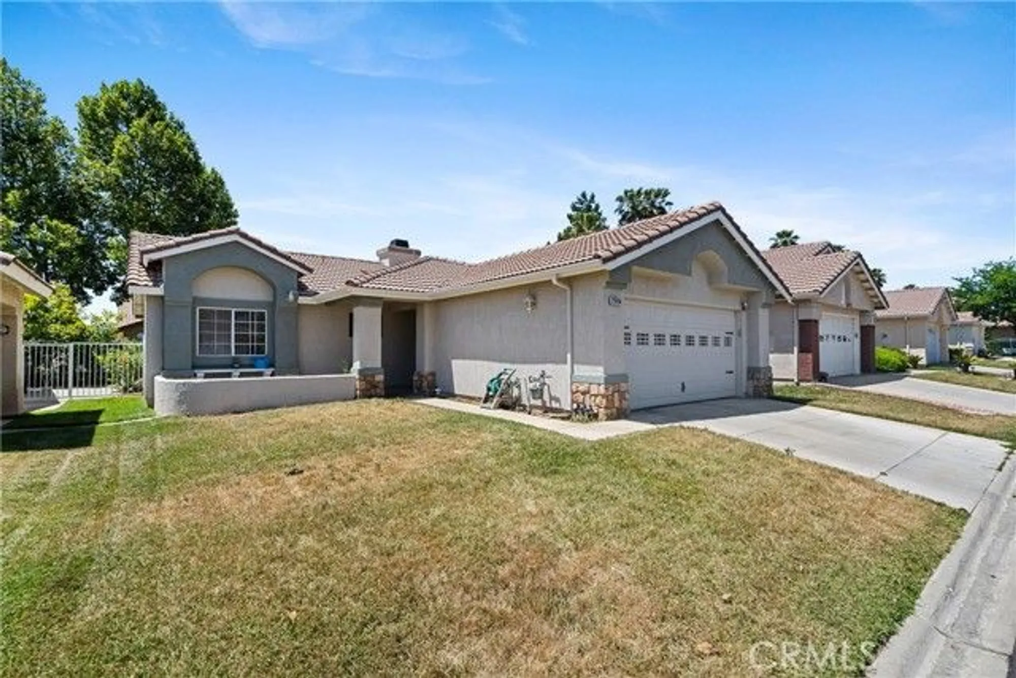 Property Slideshow image 2 of 43 | 2906 summer set cir, Banning, CA, 92220