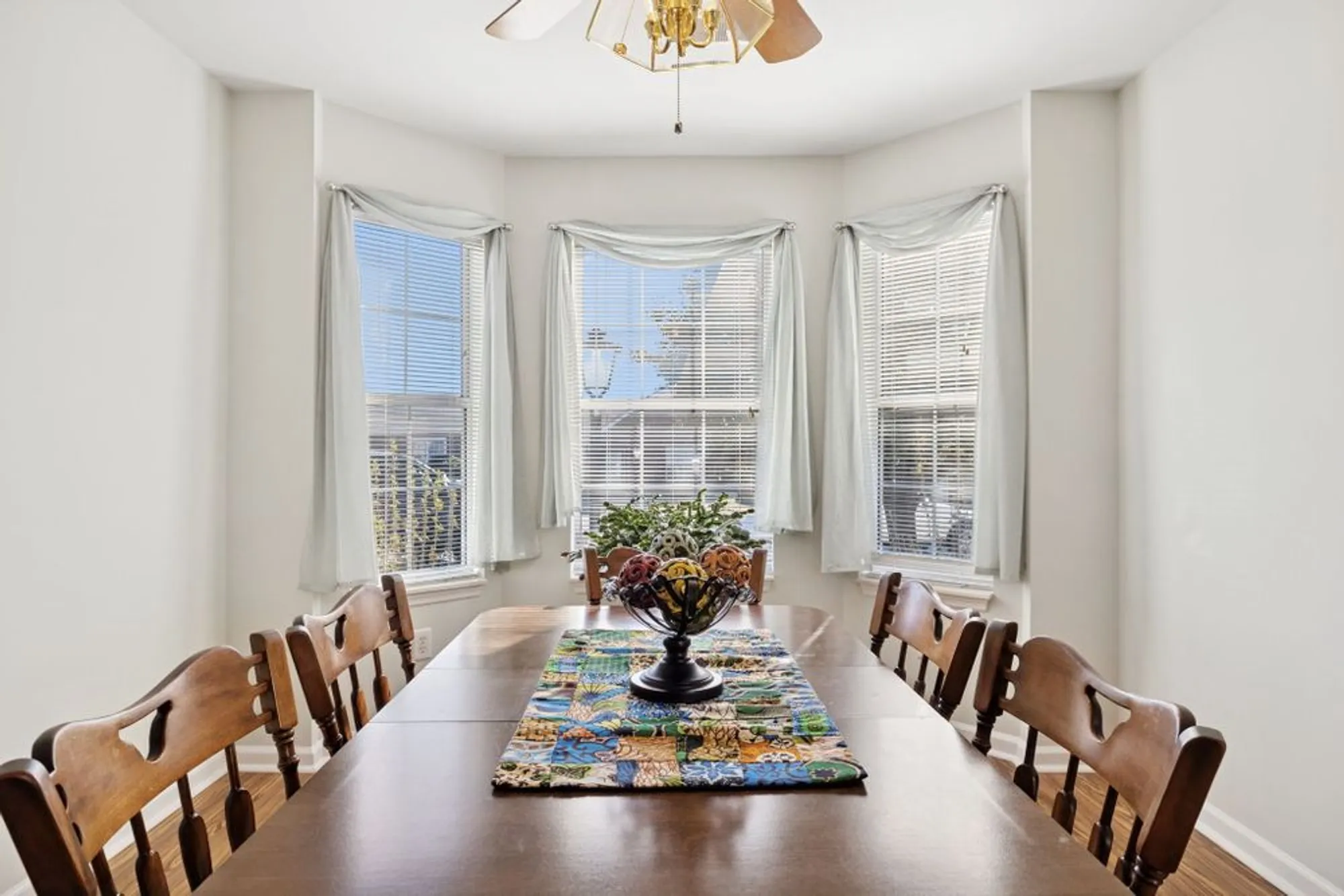 Property Slideshow image 9 of 49 | 117 newsom grn, Nashville, TN, 37221