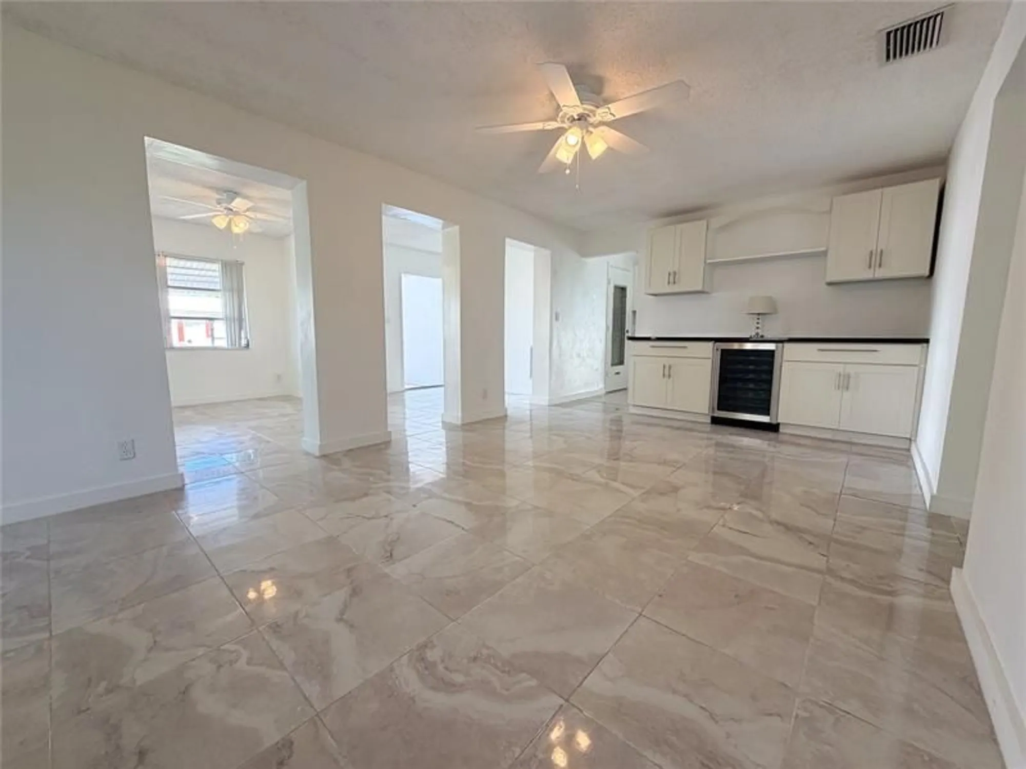 Property Slideshow image 7 of 17 | 340 nw 25th ct, Pompano Beach, FL, 33064