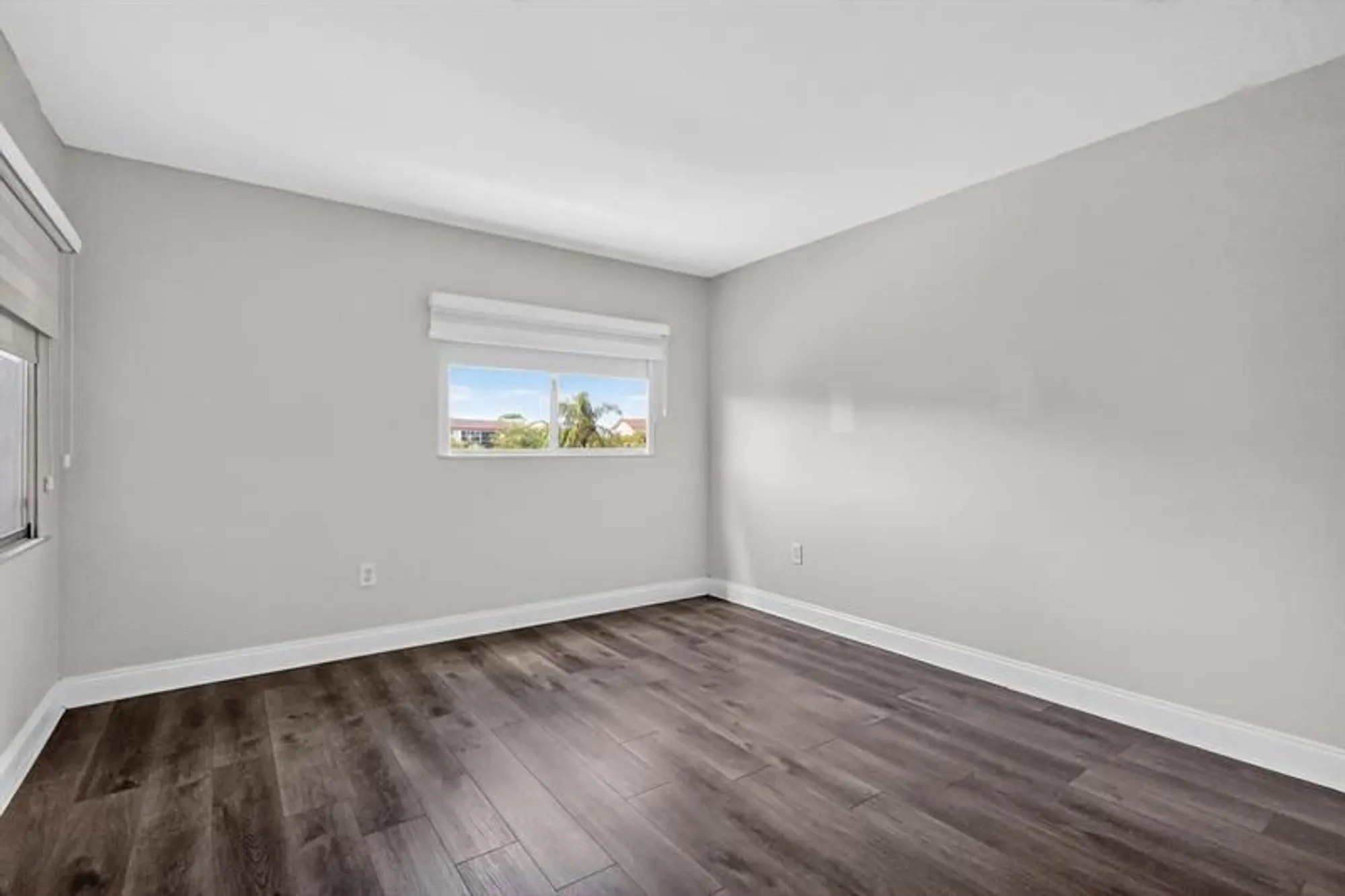 Property Slideshow image 25 of 39 | 1600 sw 127th way, Pembroke Pines, FL, 33027