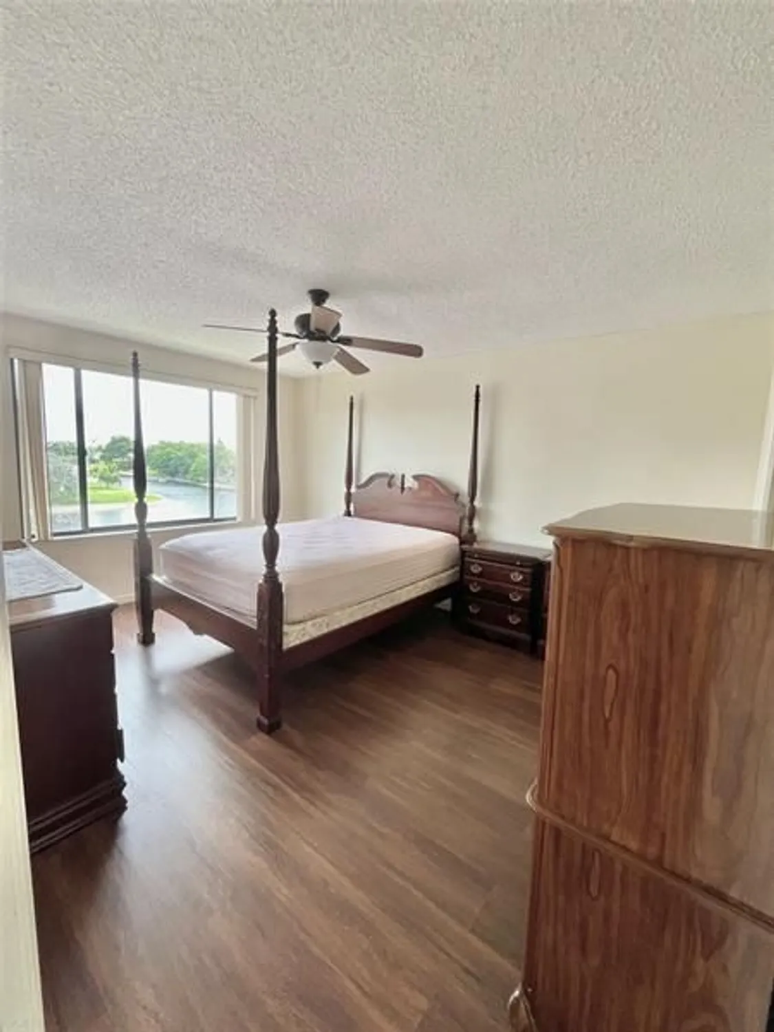Property Slideshow image 11 of 29 | 9691 n belfort cir 305, Tamarac, FL, 33321