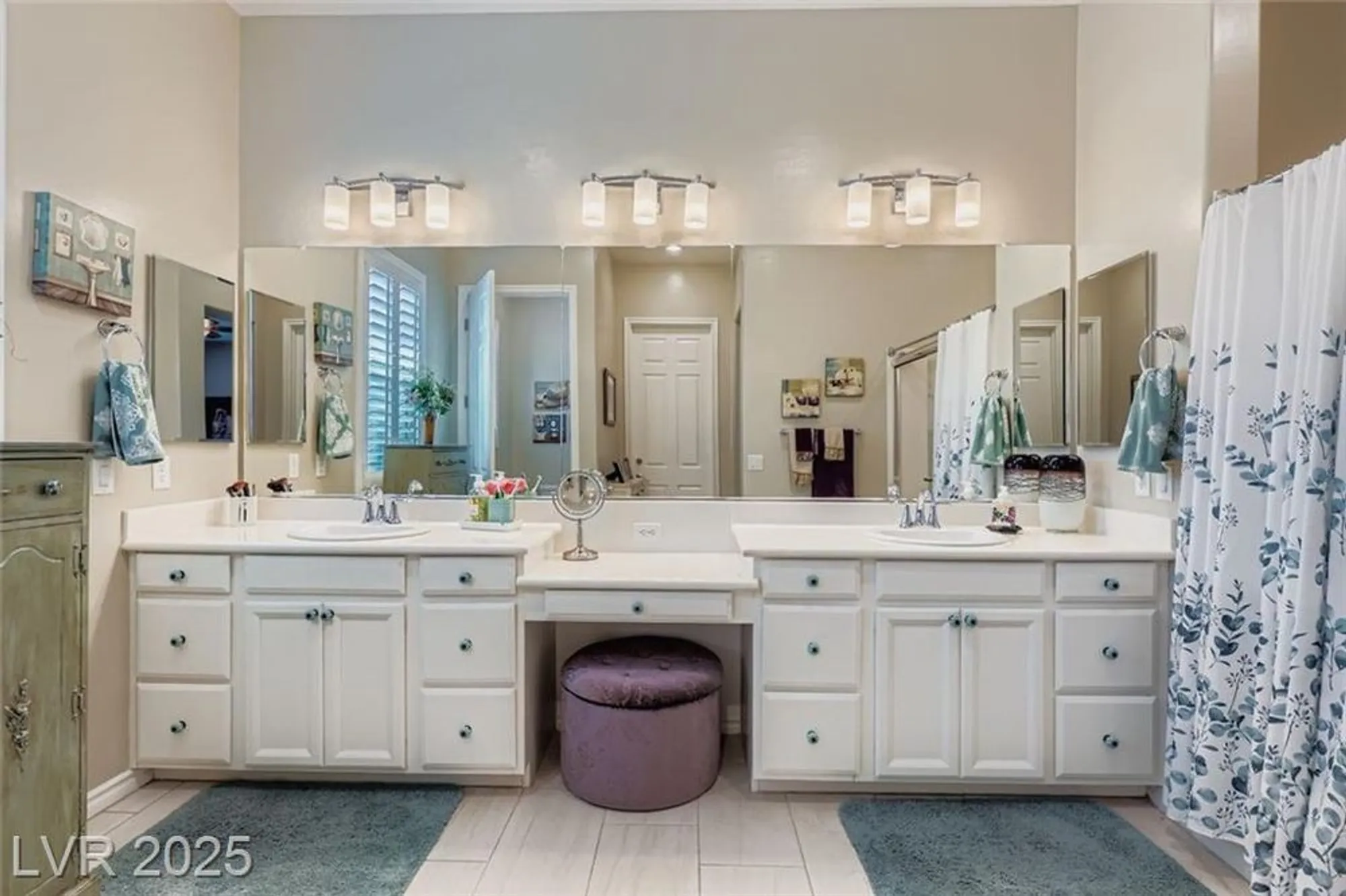 Property Slideshow image 21 of 54 | 768 rocky nook st, Henderson, NV, 89011