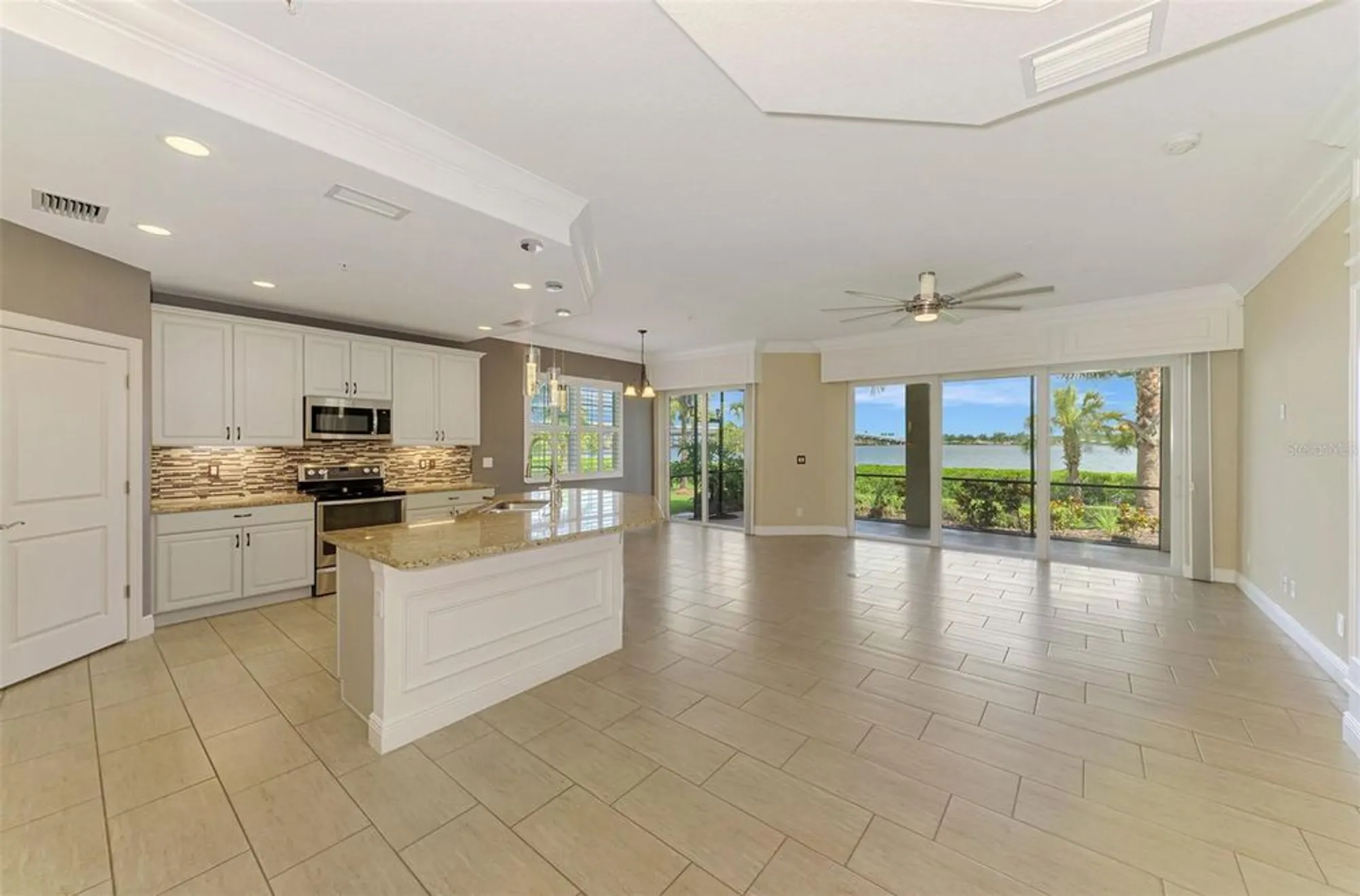 Property Slideshow image 10 of 77 | 1226 riverscape st, Bradenton, FL, 34208
