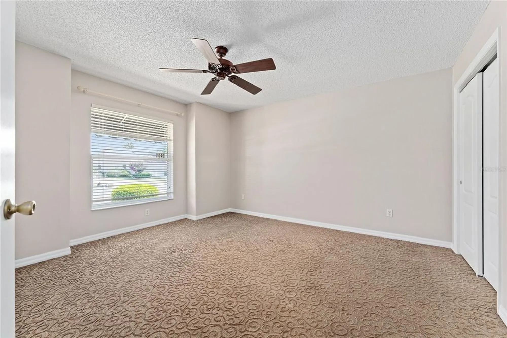 Property Slideshow image 36 of 50 | 2461 merida cir, The Villages, FL, 32162