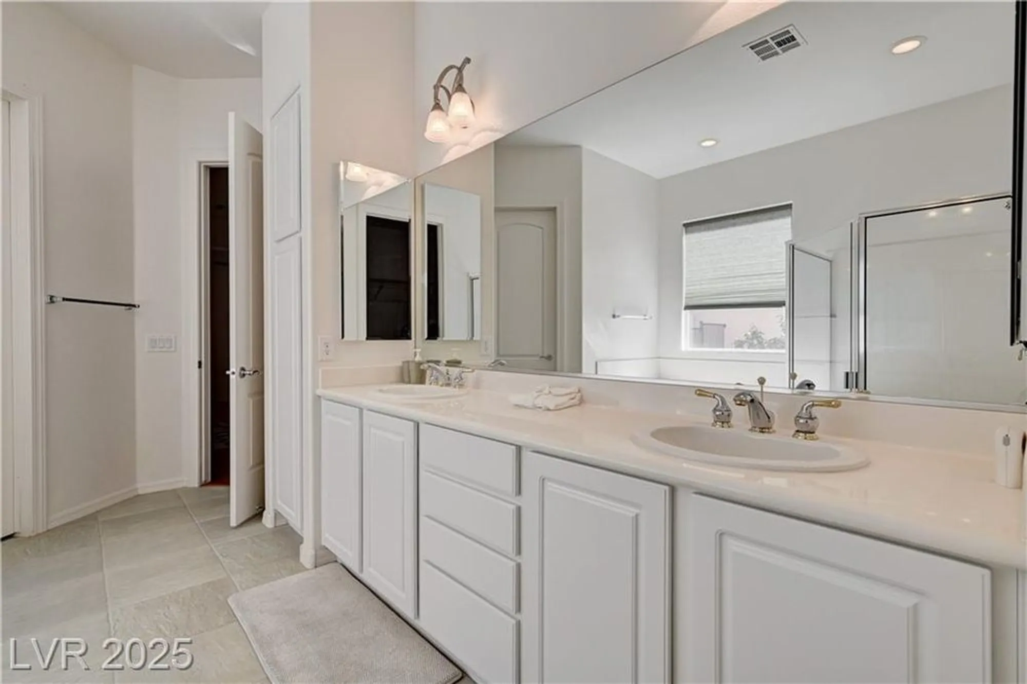 Property Slideshow image 37 of 45 | 2183 clearwater lake dr, Henderson, NV, 89044