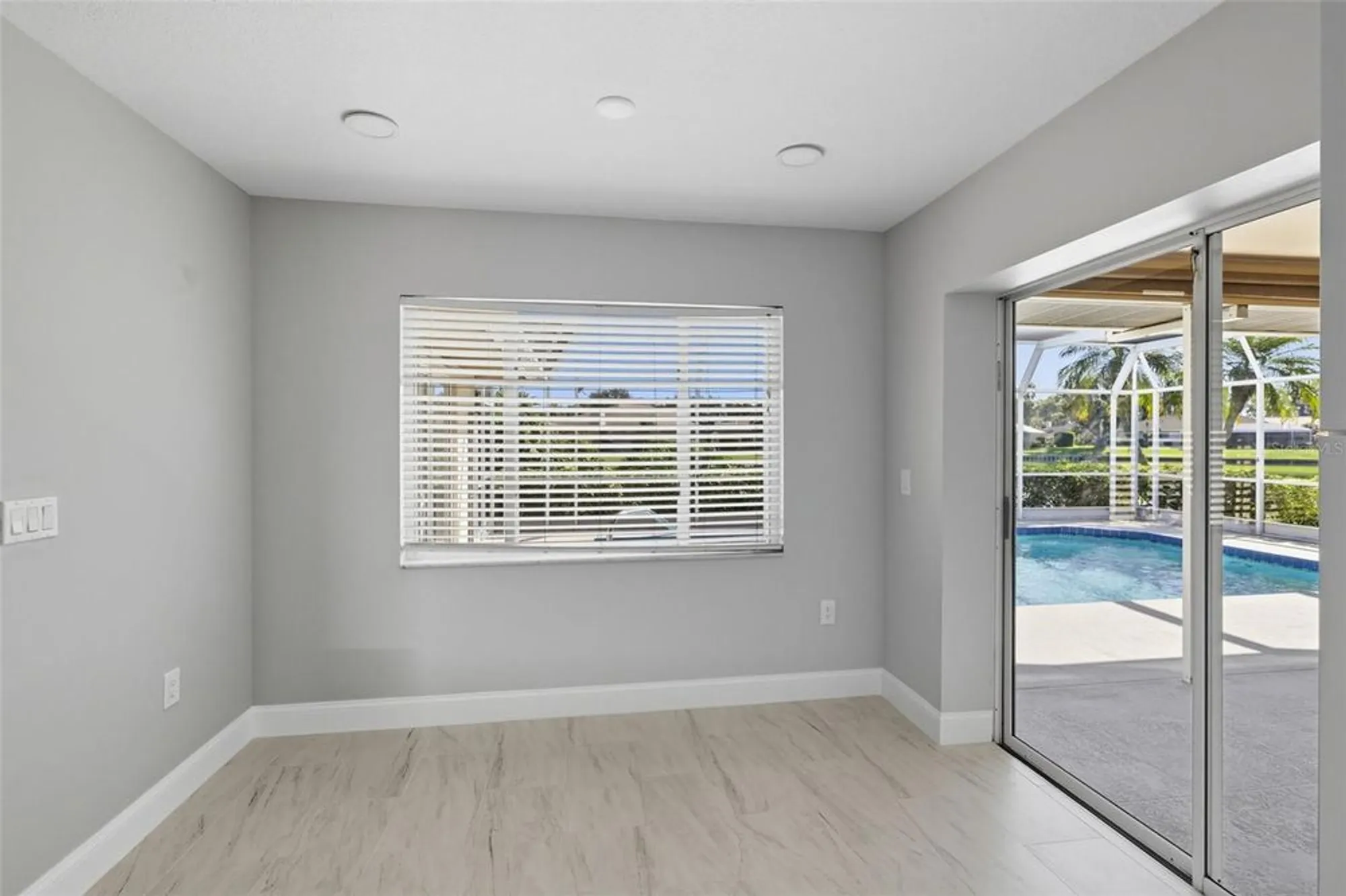 Property Slideshow image 23 of 61 | 6994 country lakes cir, Sarasota, FL, 34243