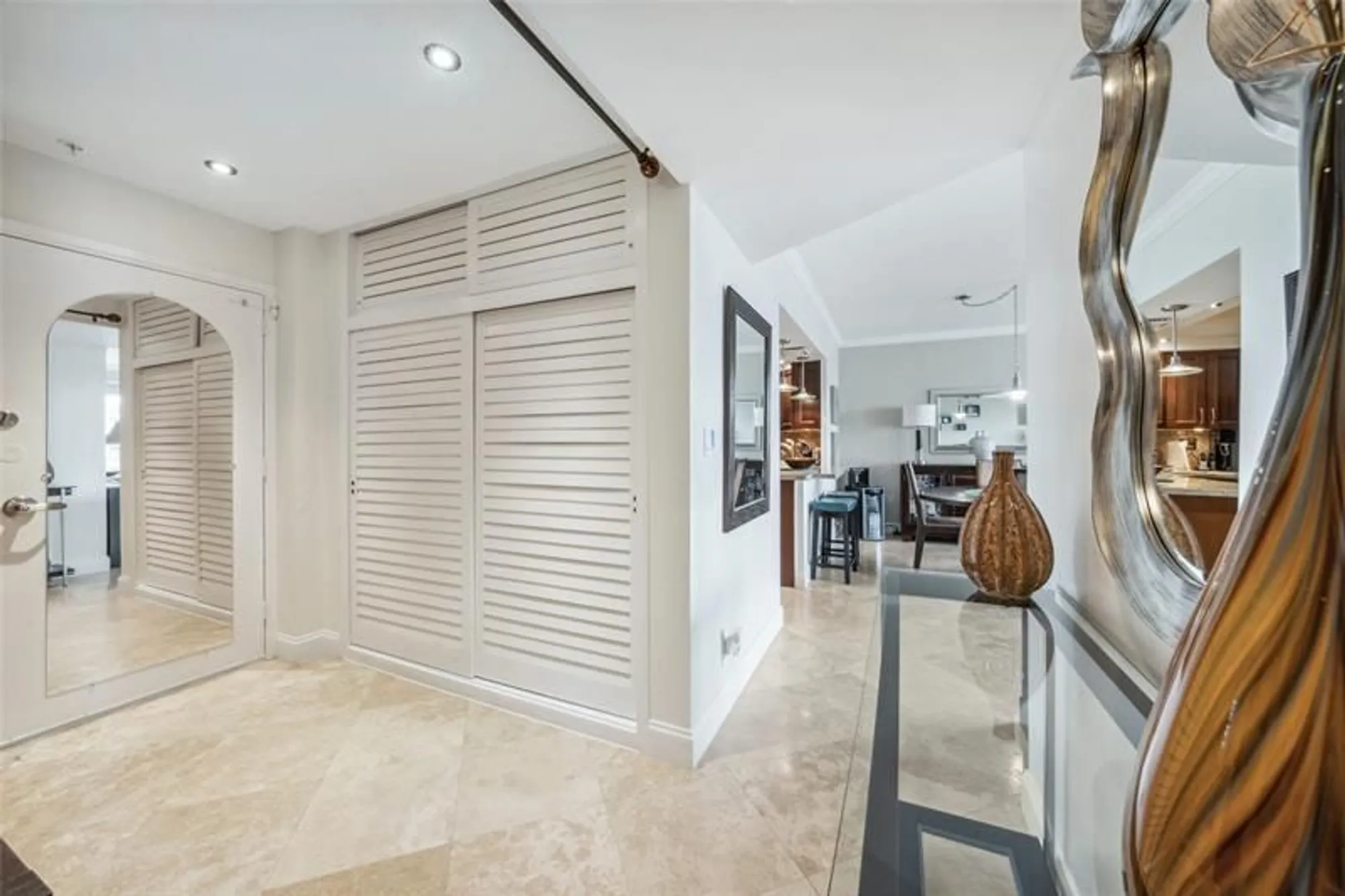 Property Slideshow image 4 of 30 | 3200 ne 36th st apt 1417, Fort Lauderdale, FL, 33308